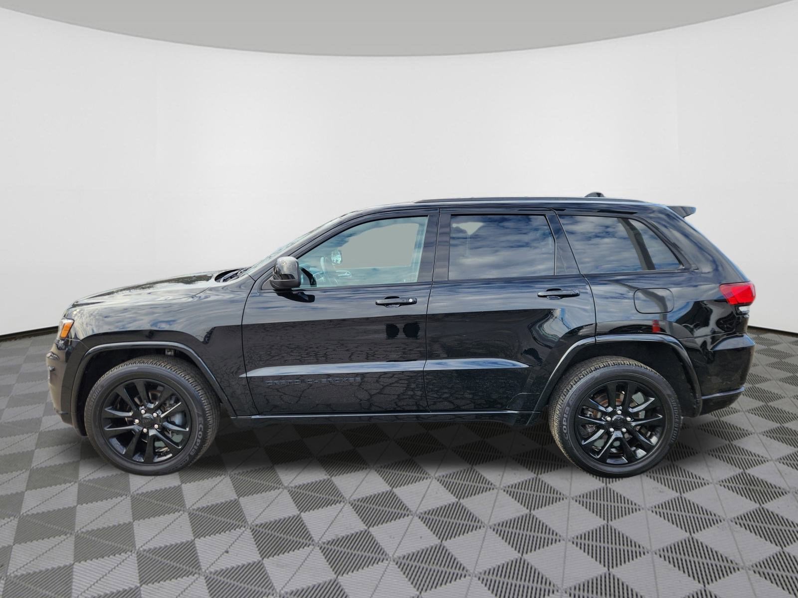 2017 Jeep Grand Cherokee Altitude
