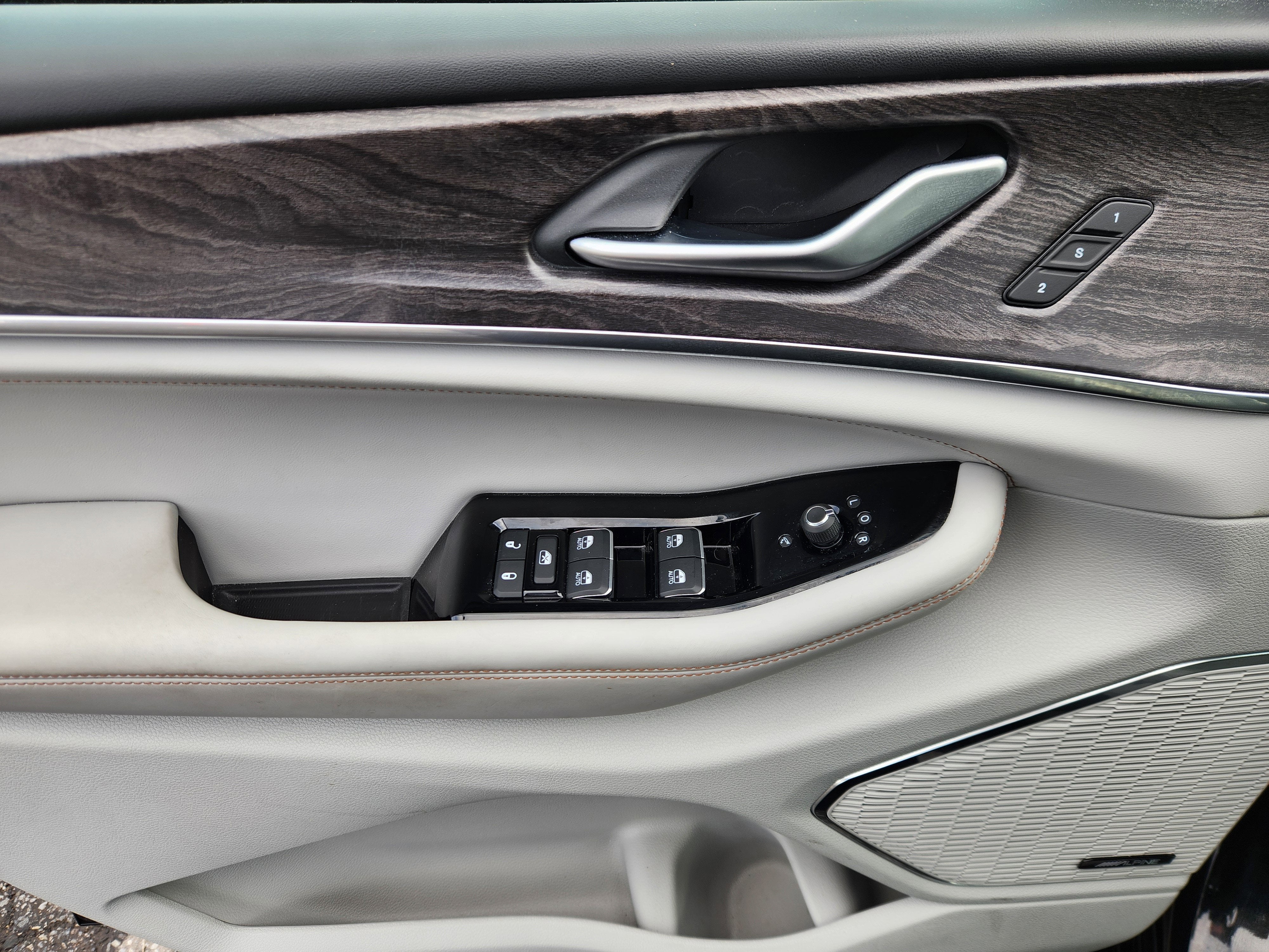 2023 Jeep Grand Cherokee L Overland