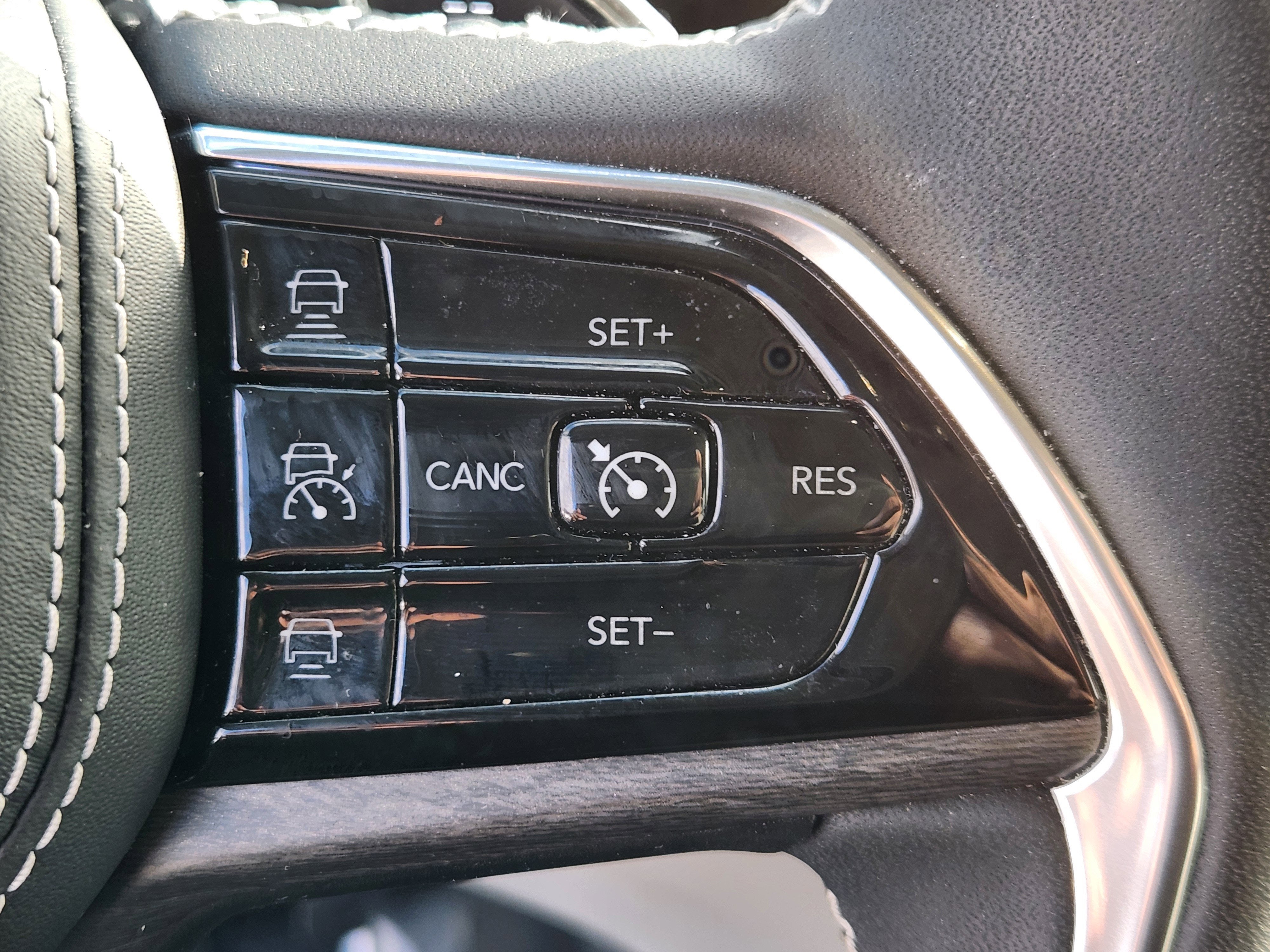 2023 Jeep Grand Cherokee L Overland