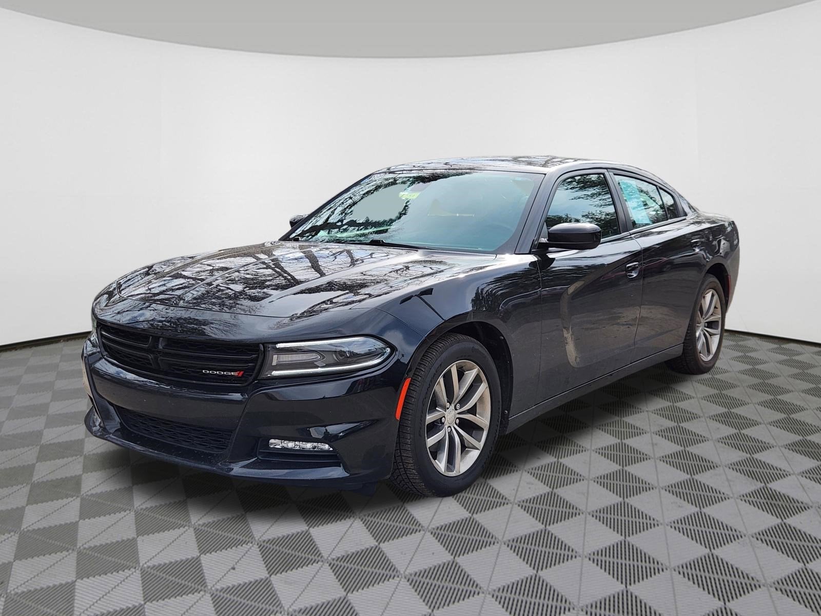 2015 Dodge Charger SXT