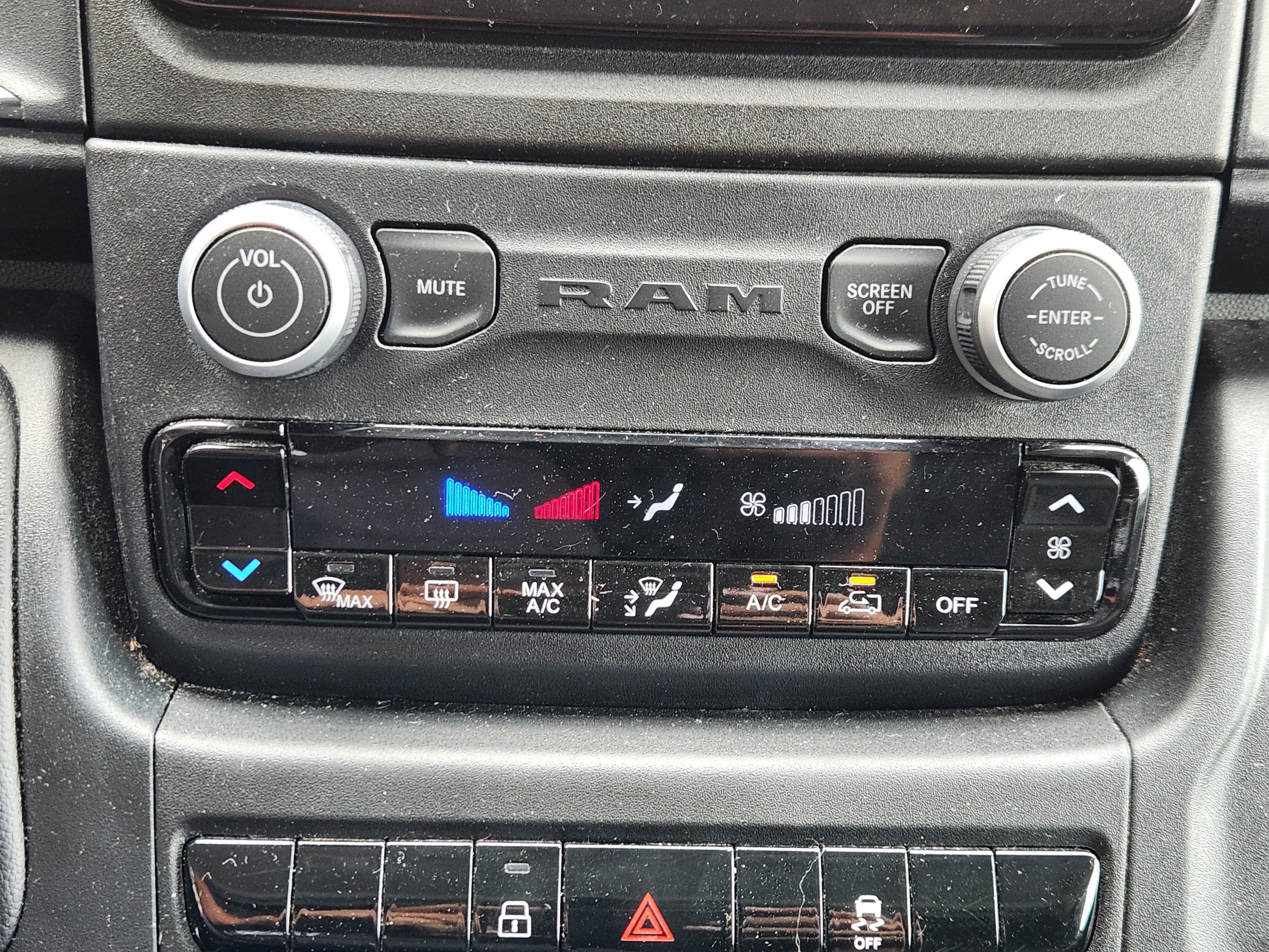2025 RAM ProMaster Cargo Van Tradesman