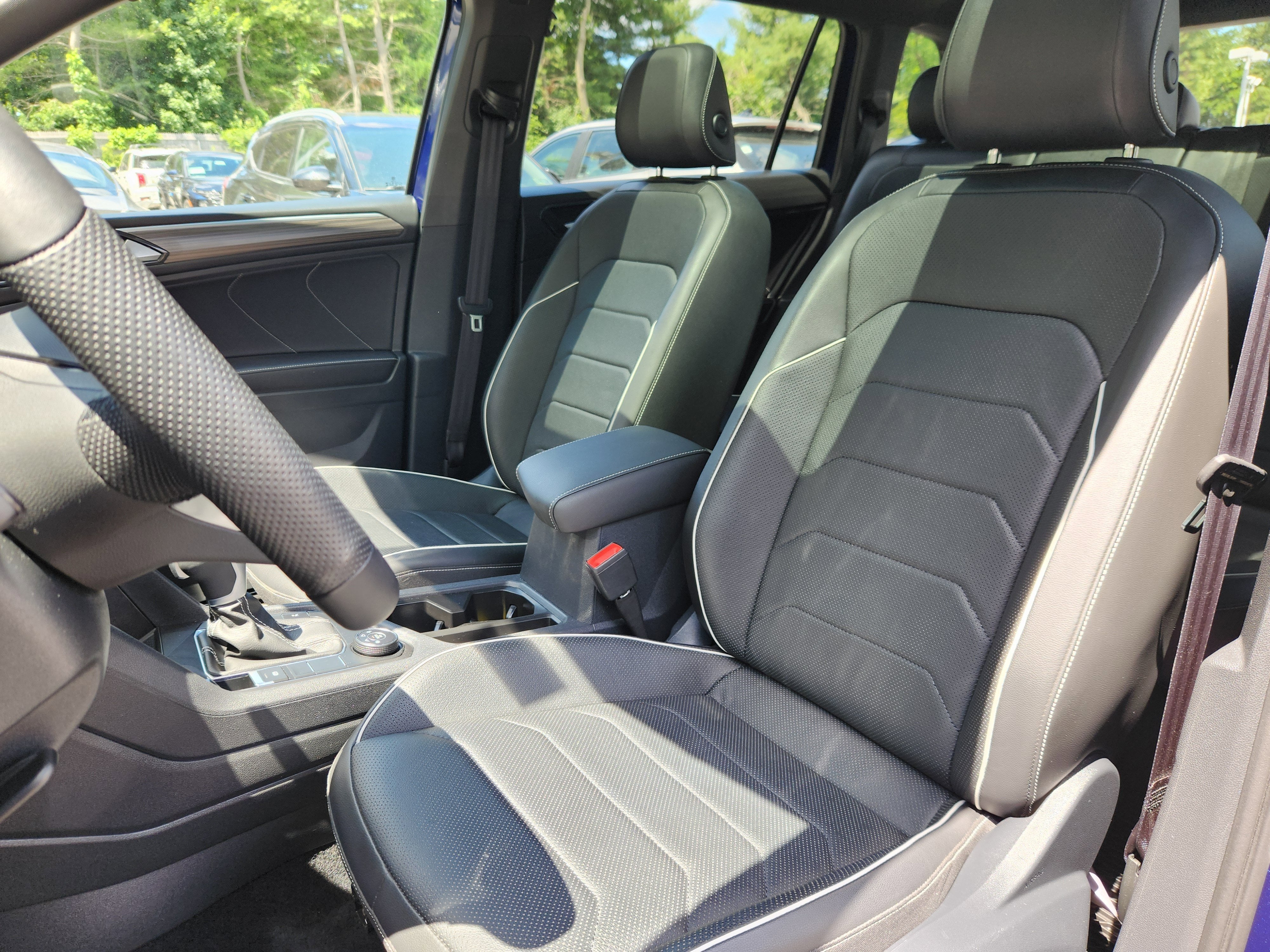 2024 Volkswagen Tiguan SEL R-Line