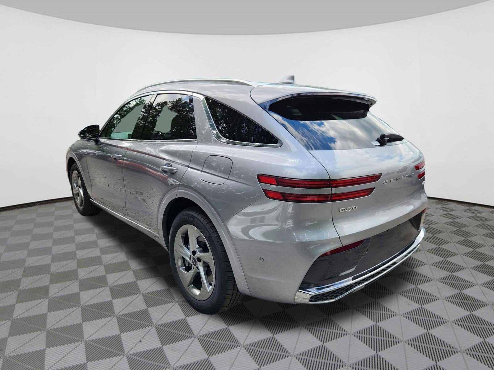 2026 Genesis GV70 2.5T Advanced