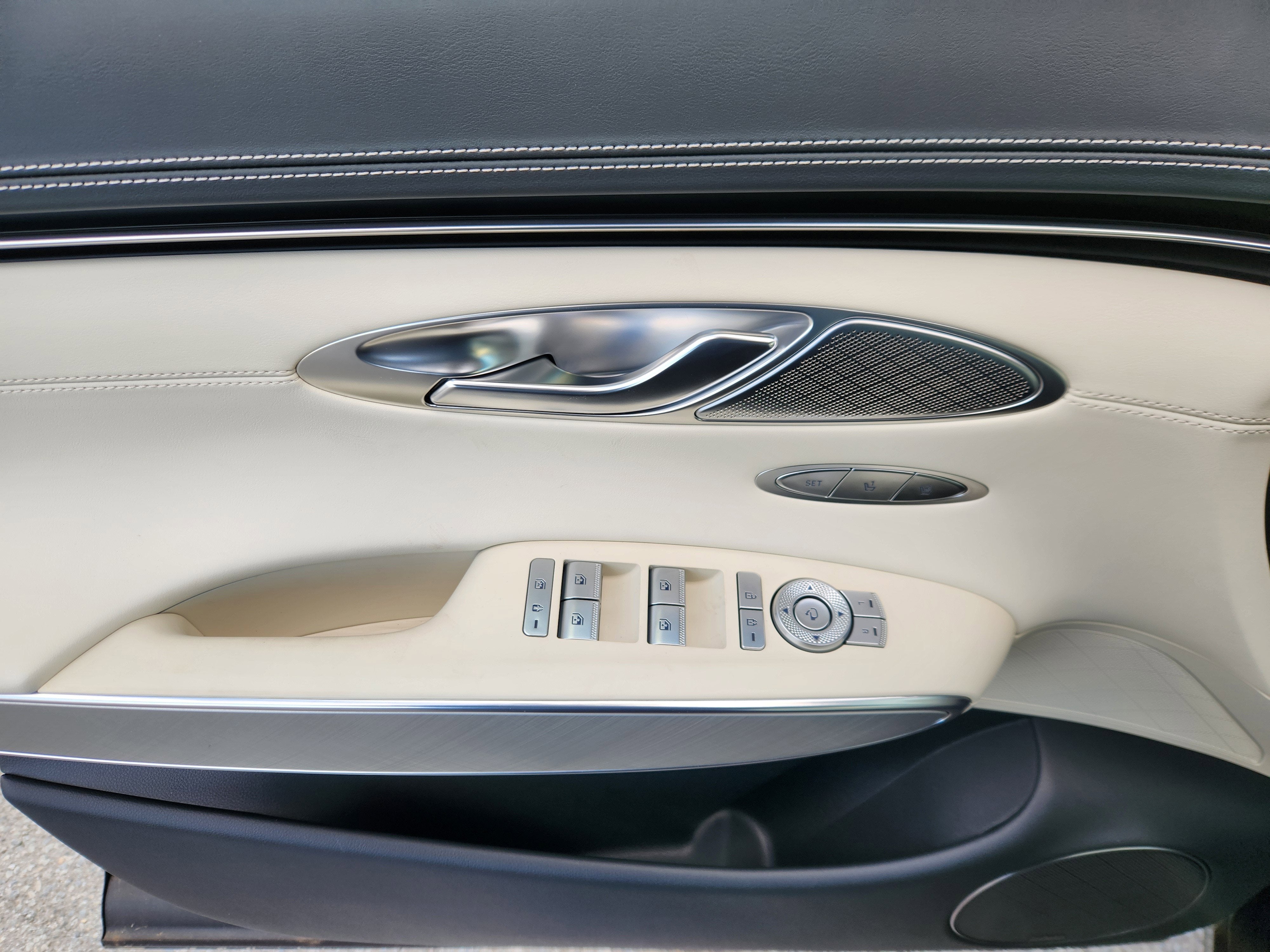 2025 Genesis Electrified GV70 Advanced