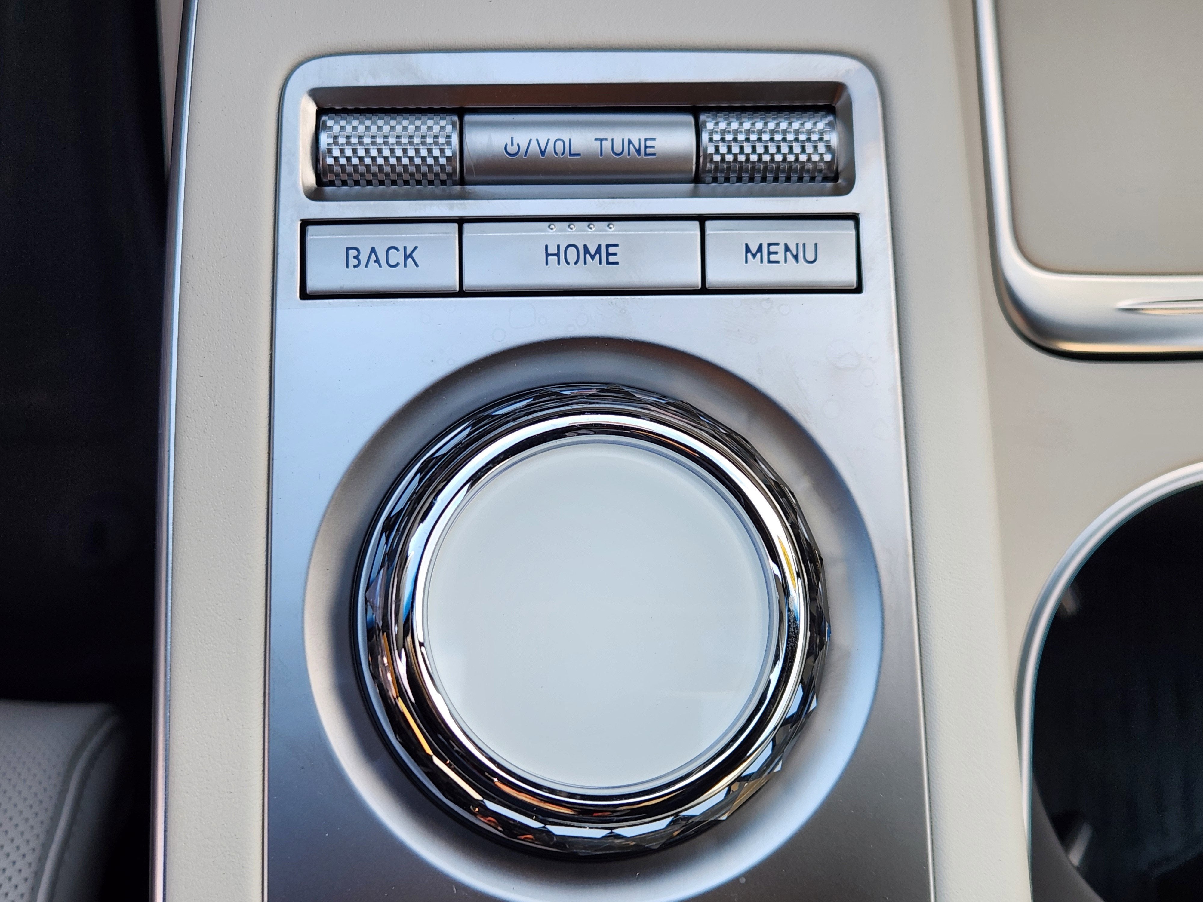 2025 Genesis Electrified GV70 Advanced