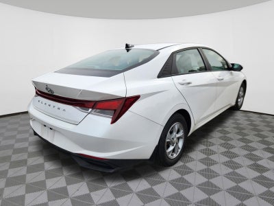 2023 Hyundai Elantra SE