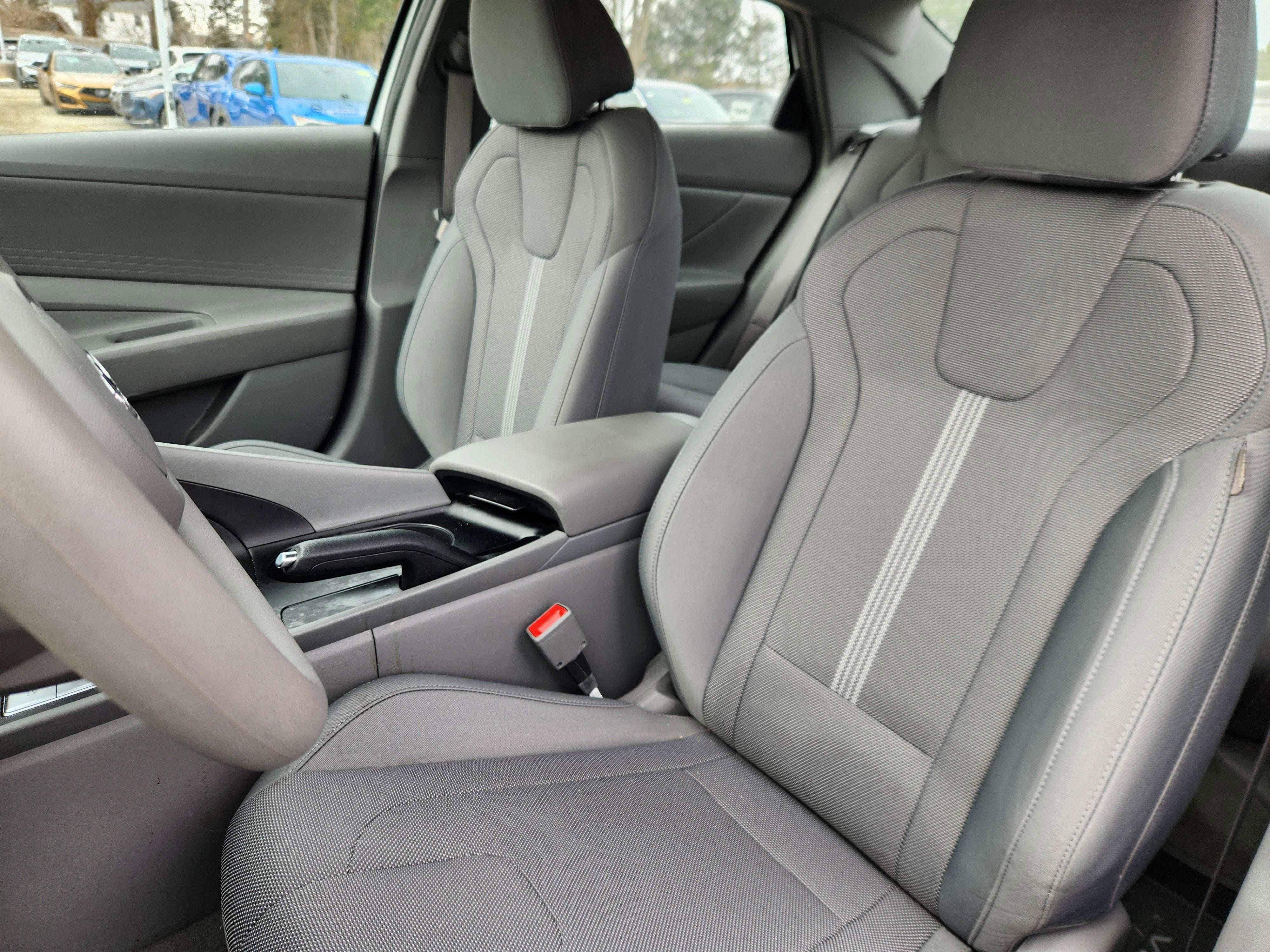 2023 Hyundai Elantra SE