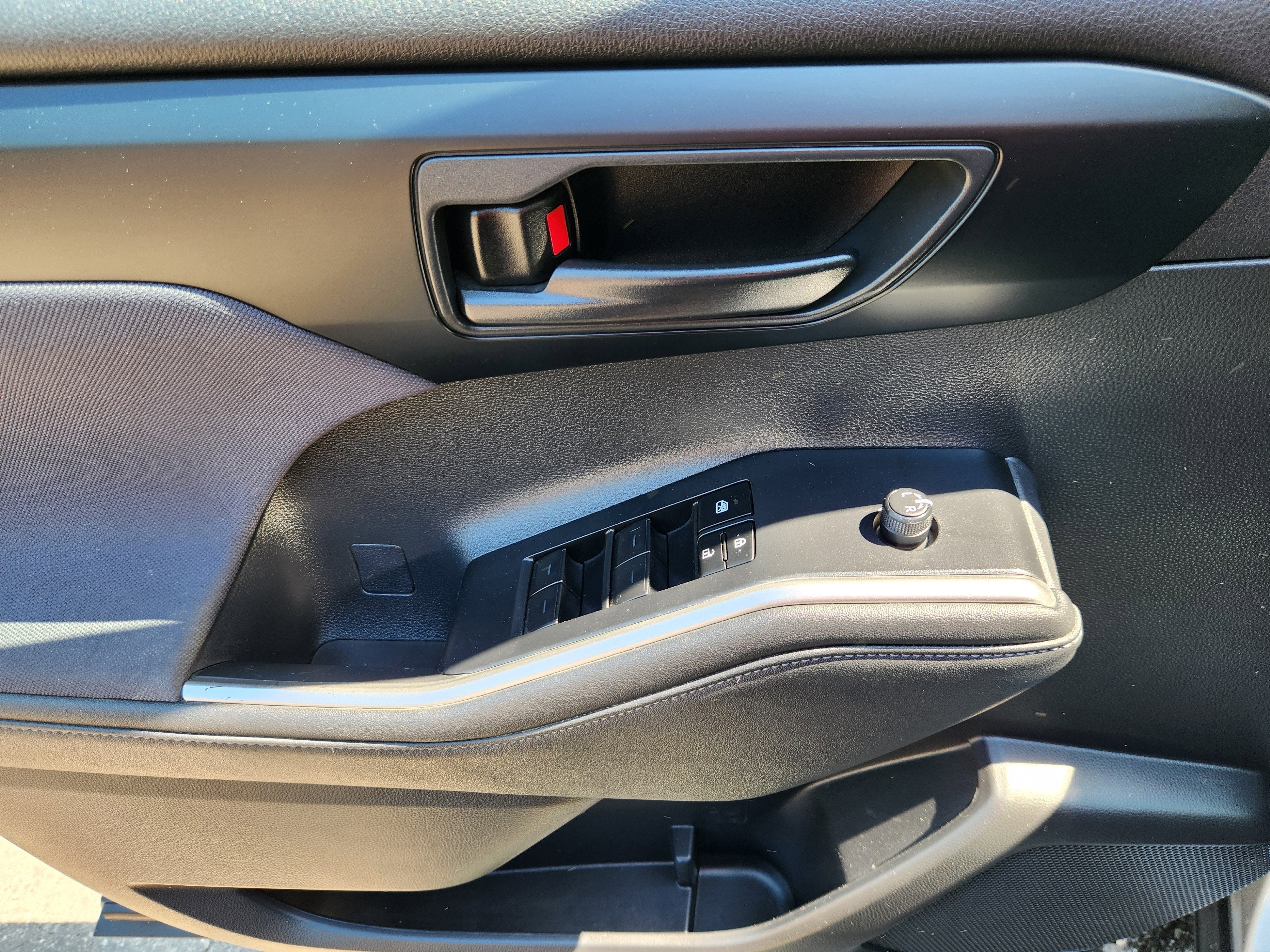 2023 Toyota Highlander Base