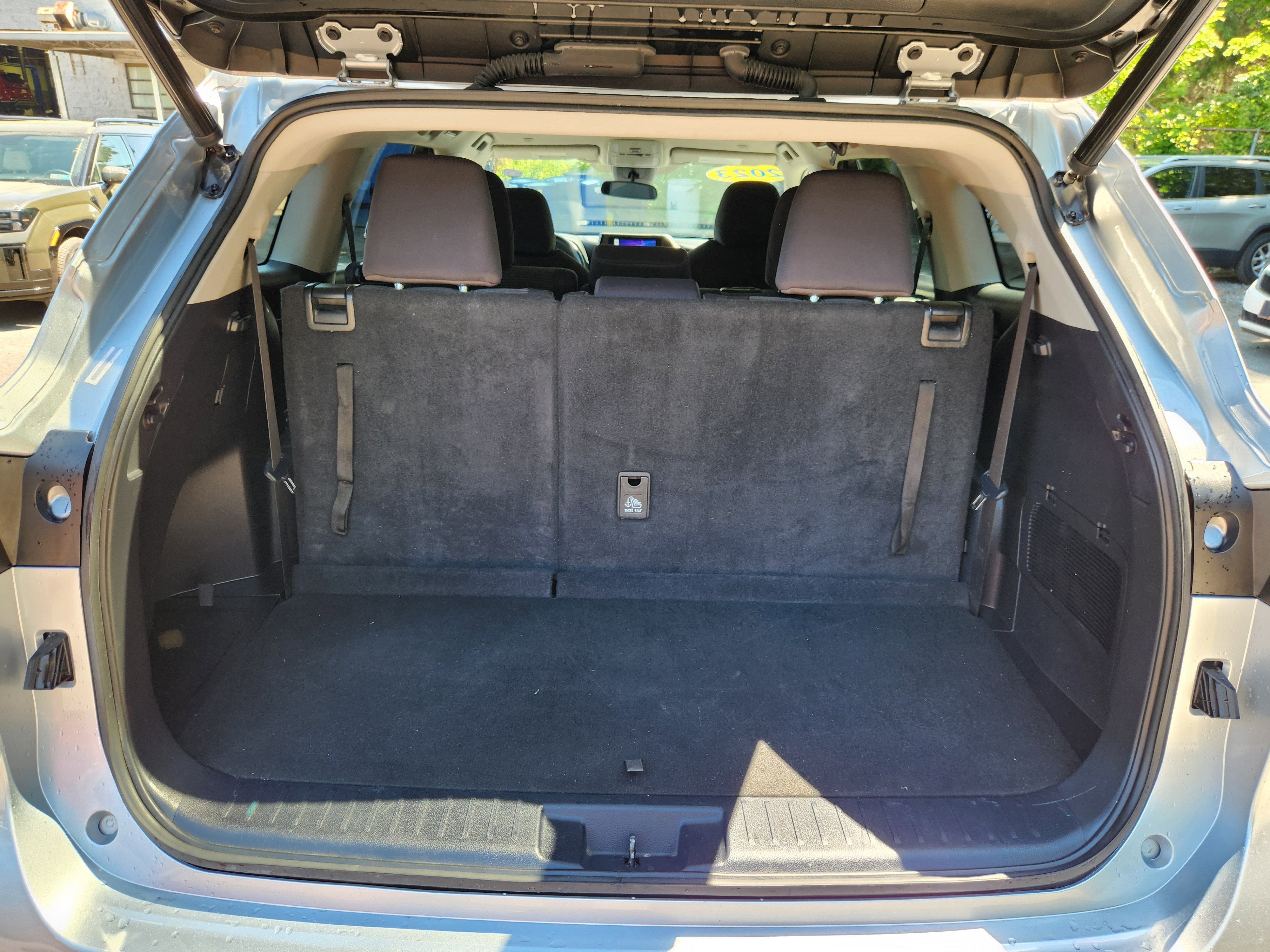 2023 Toyota Highlander Base