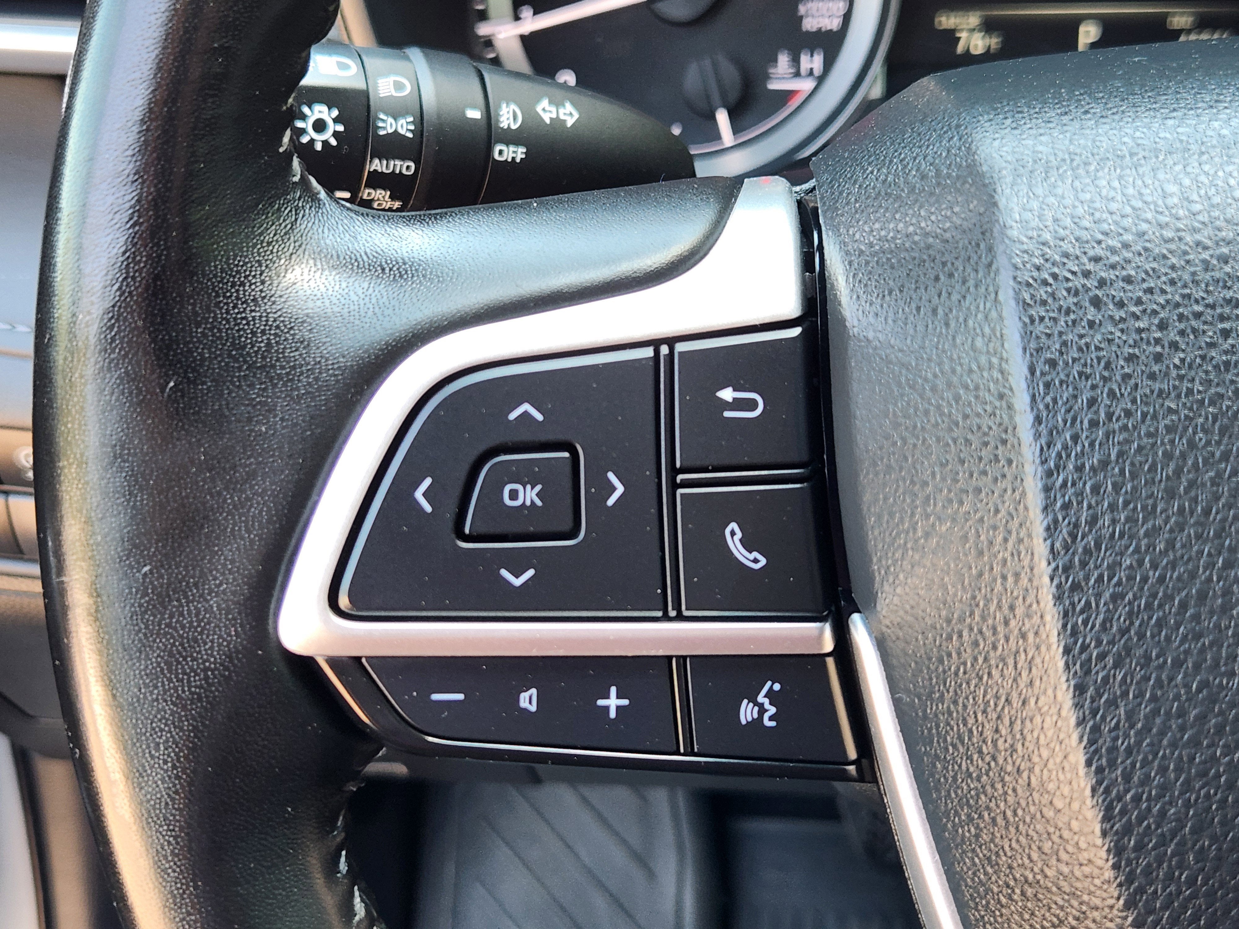 2023 Toyota Highlander Base