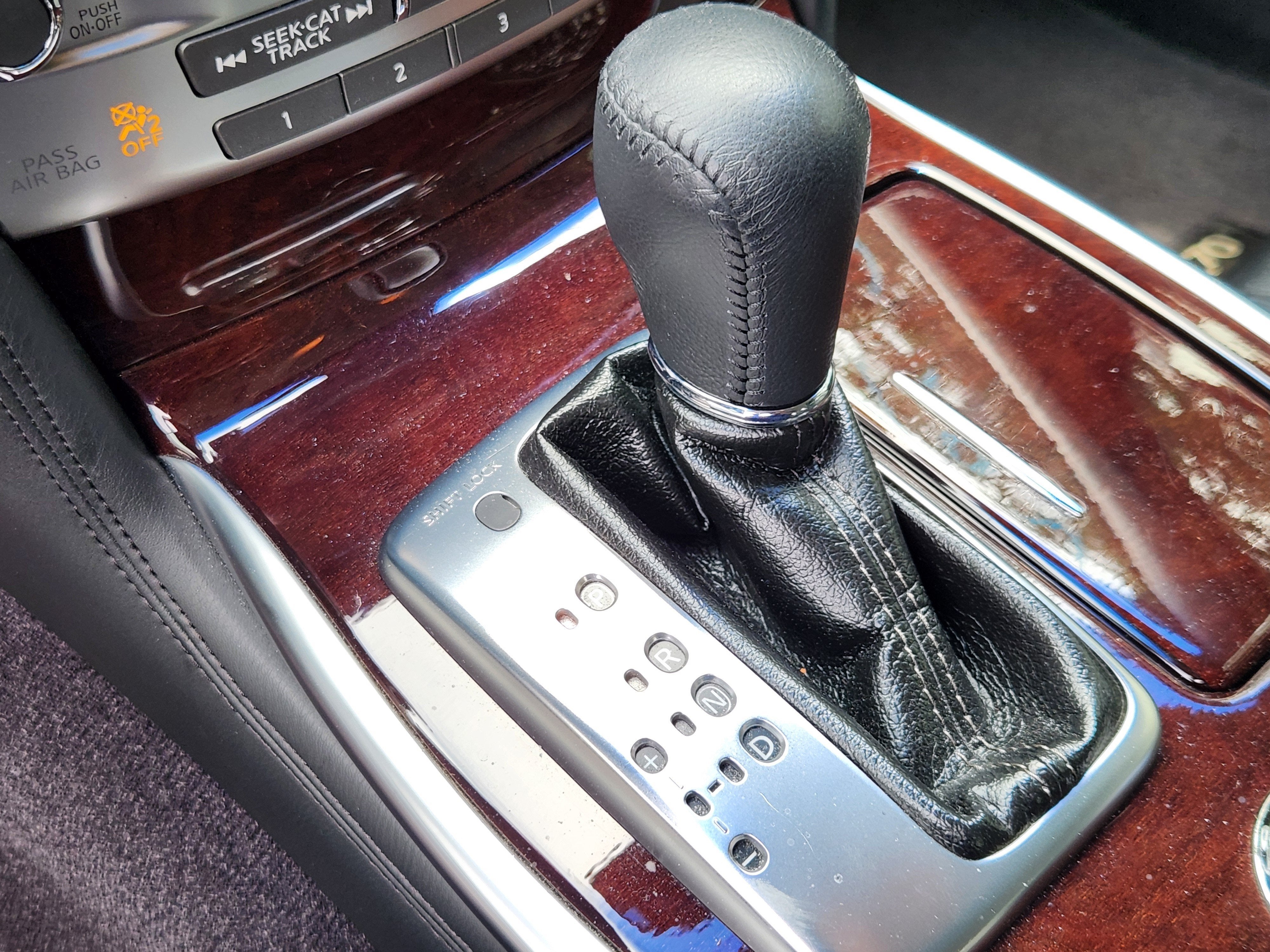 2015 INFINITI Q70 3.7
