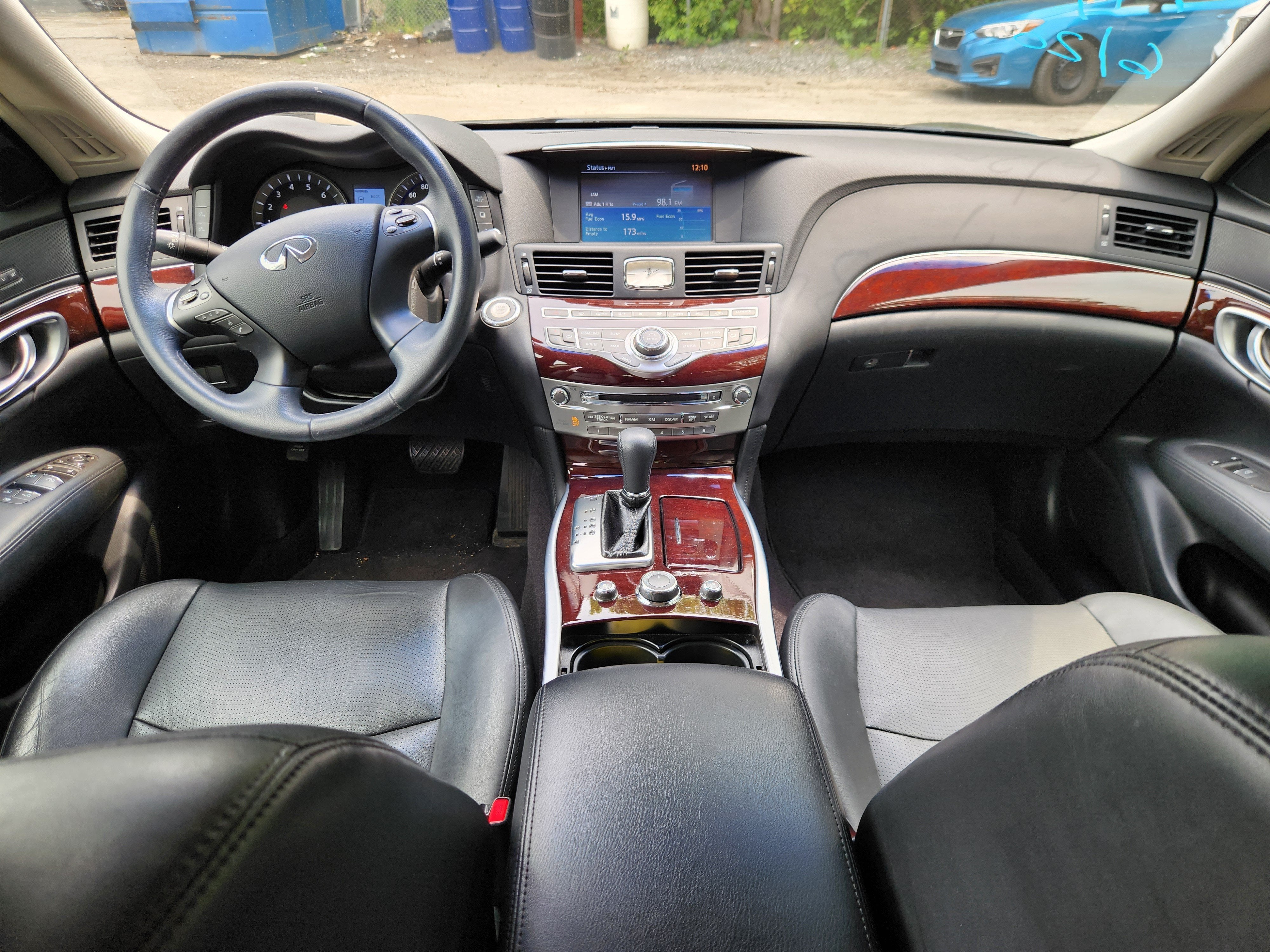 2015 INFINITI Q70 3.7