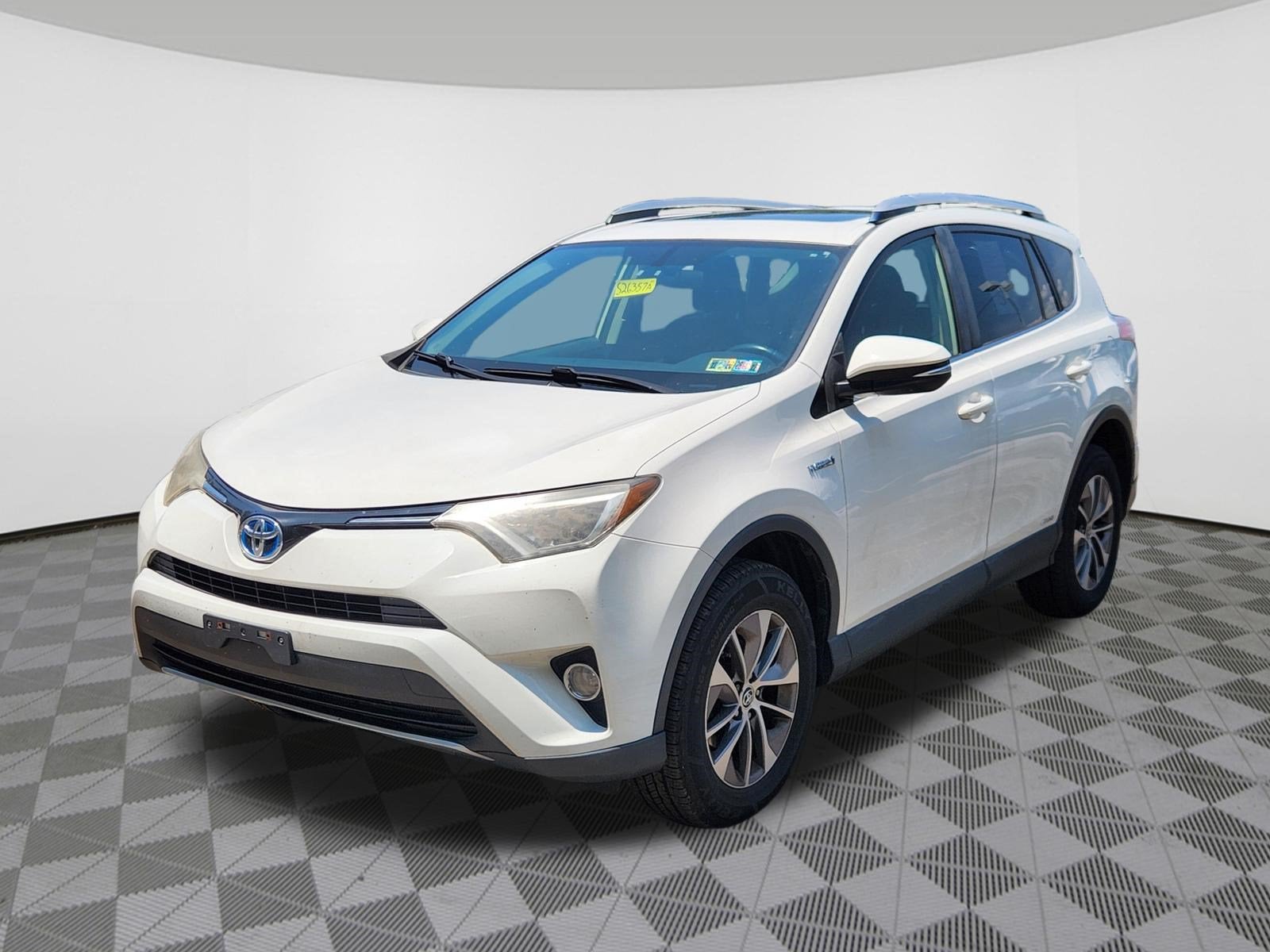 2016 Toyota RAV4 Hybrid XLE