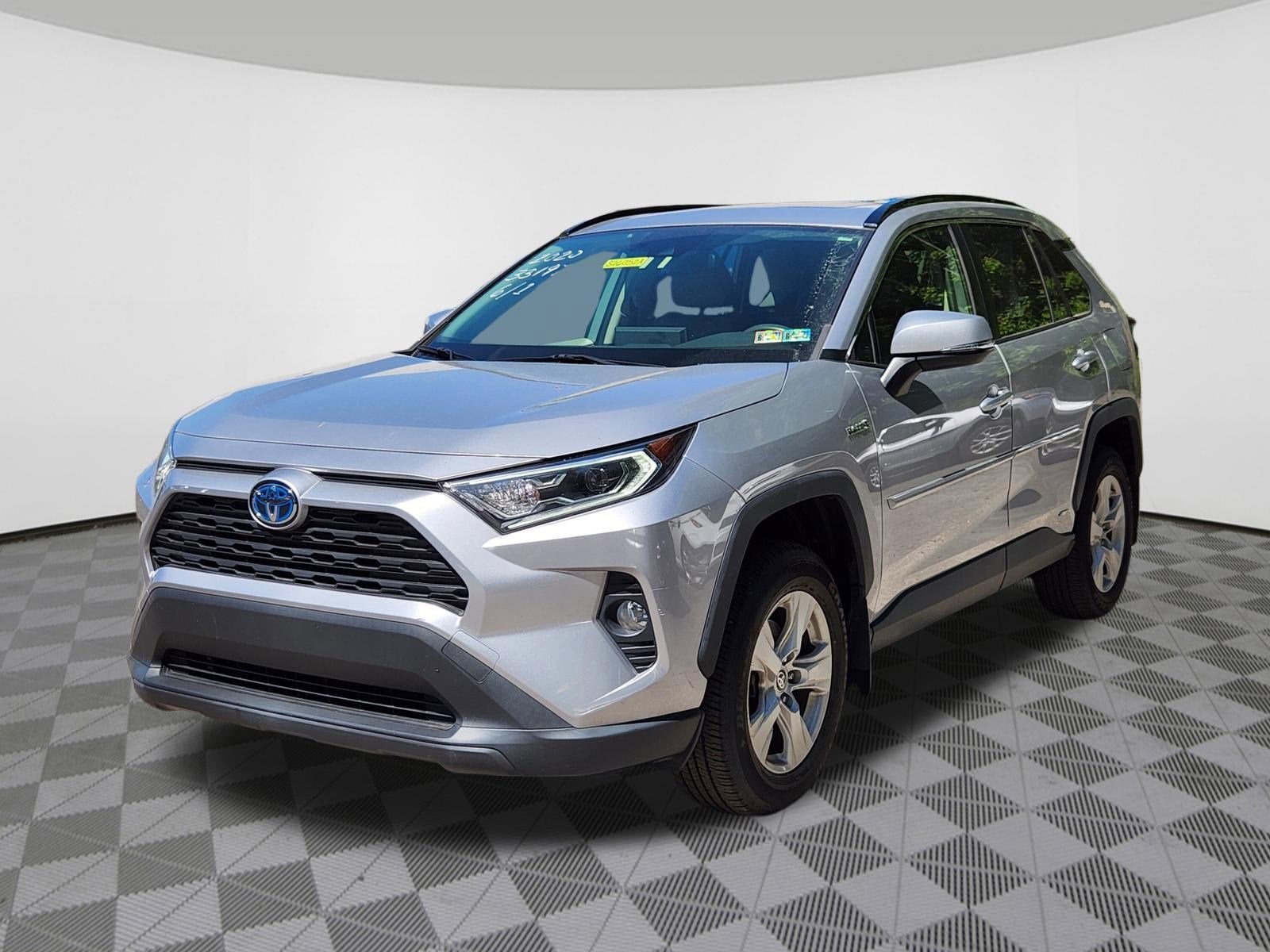 2020 Toyota RAV4 Hybrid XLE