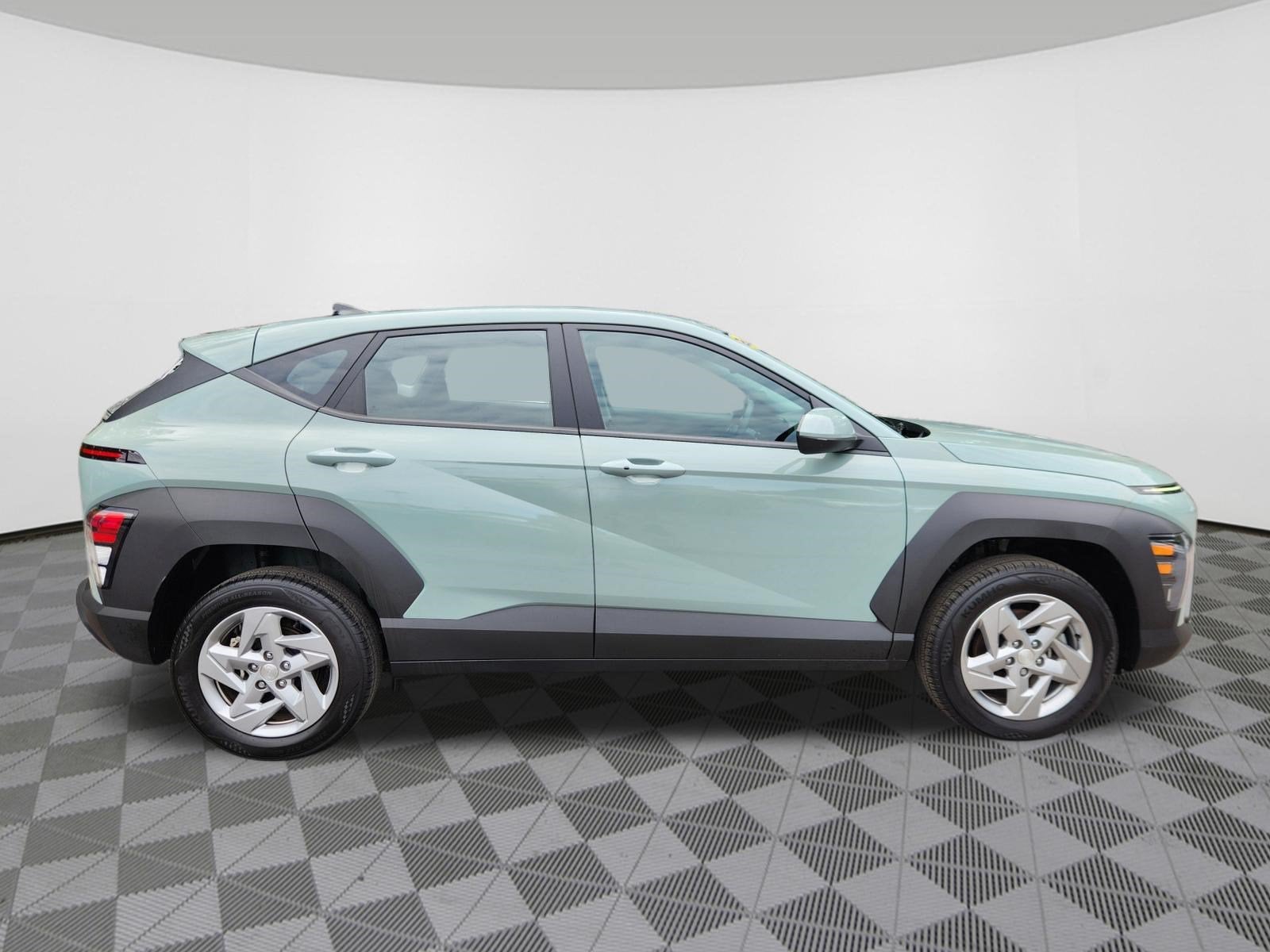 2024 Hyundai Kona SE