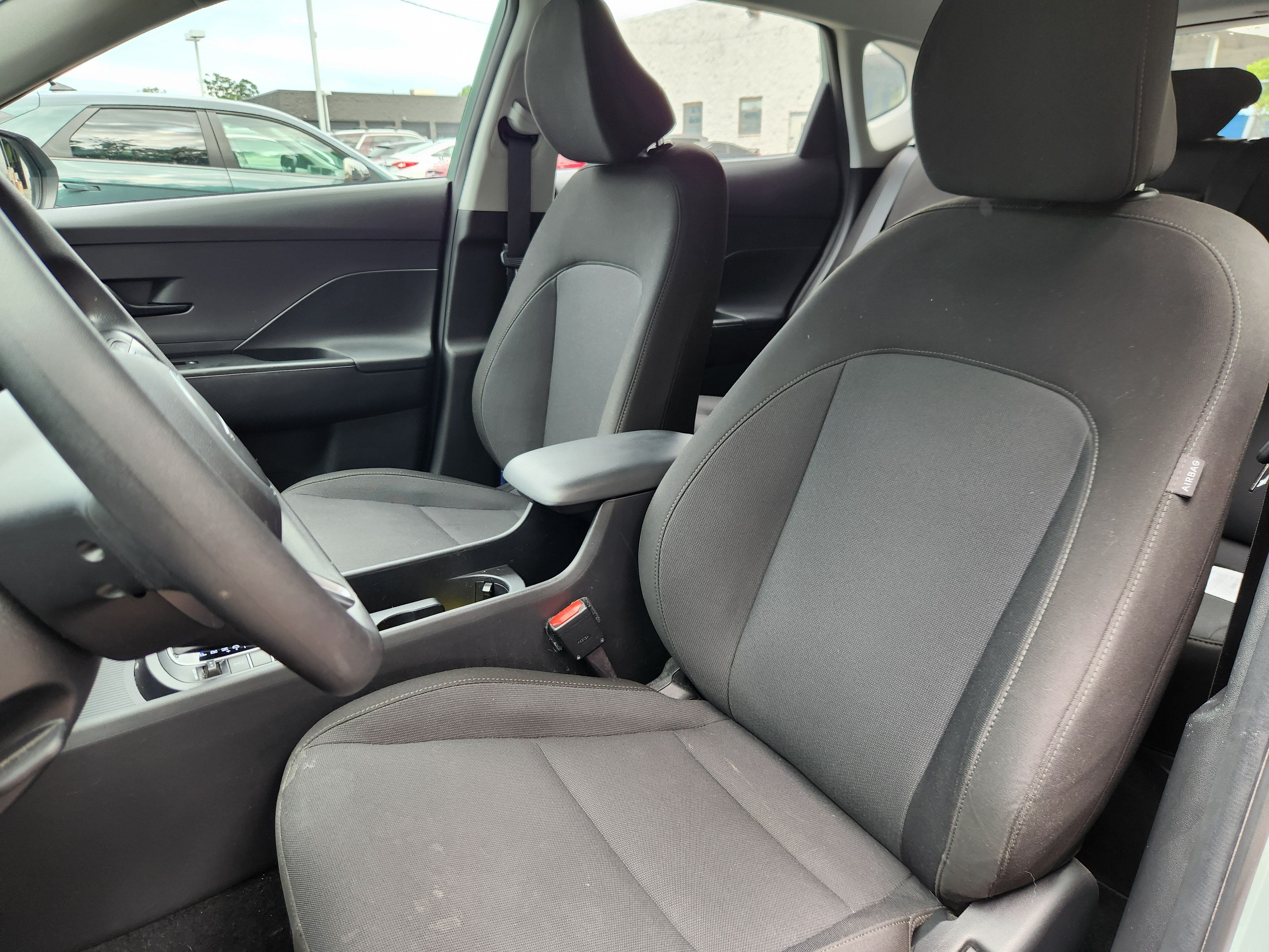 2024 Hyundai Kona SE