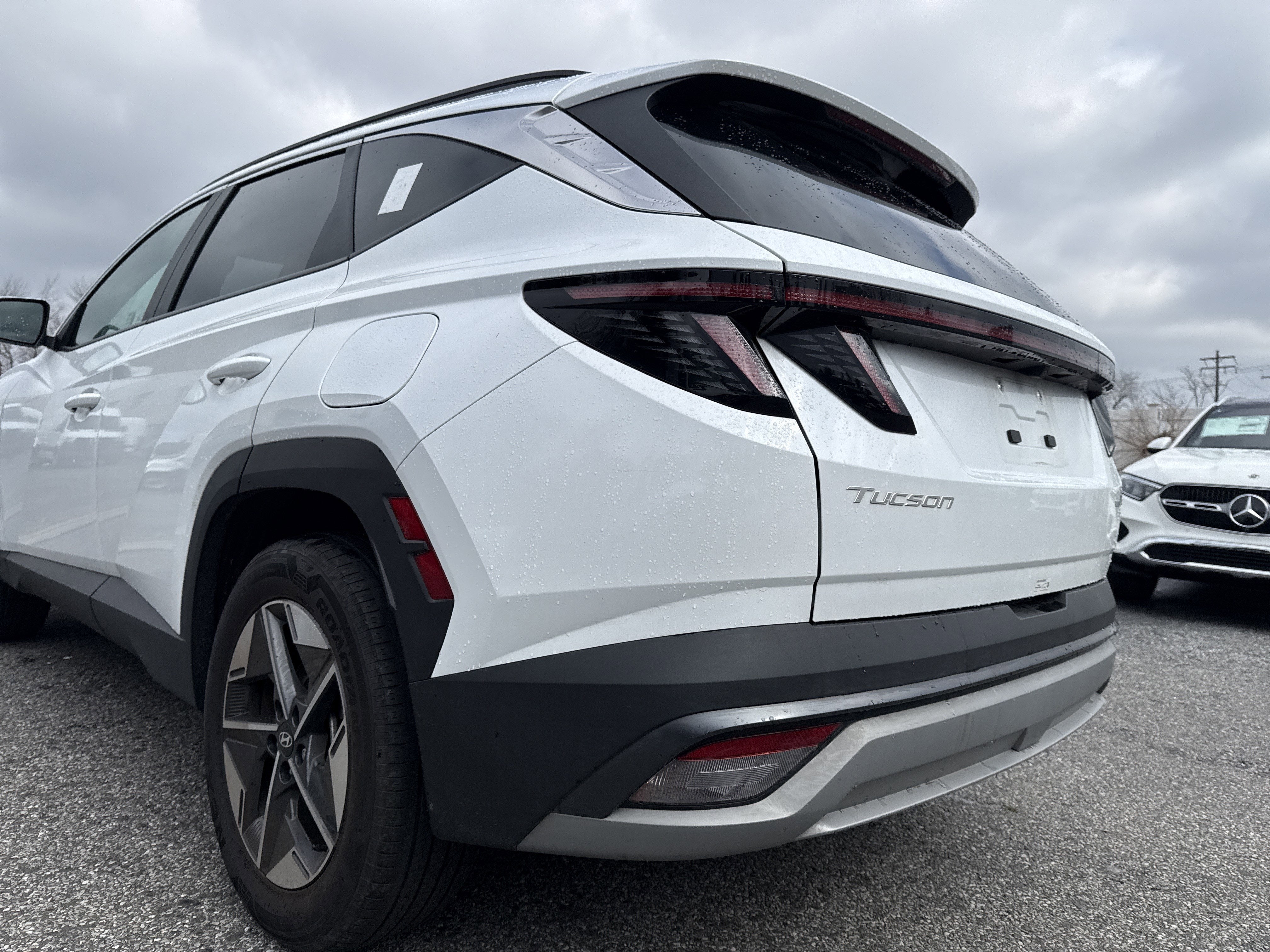2025 Hyundai Tucson Hybrid Base