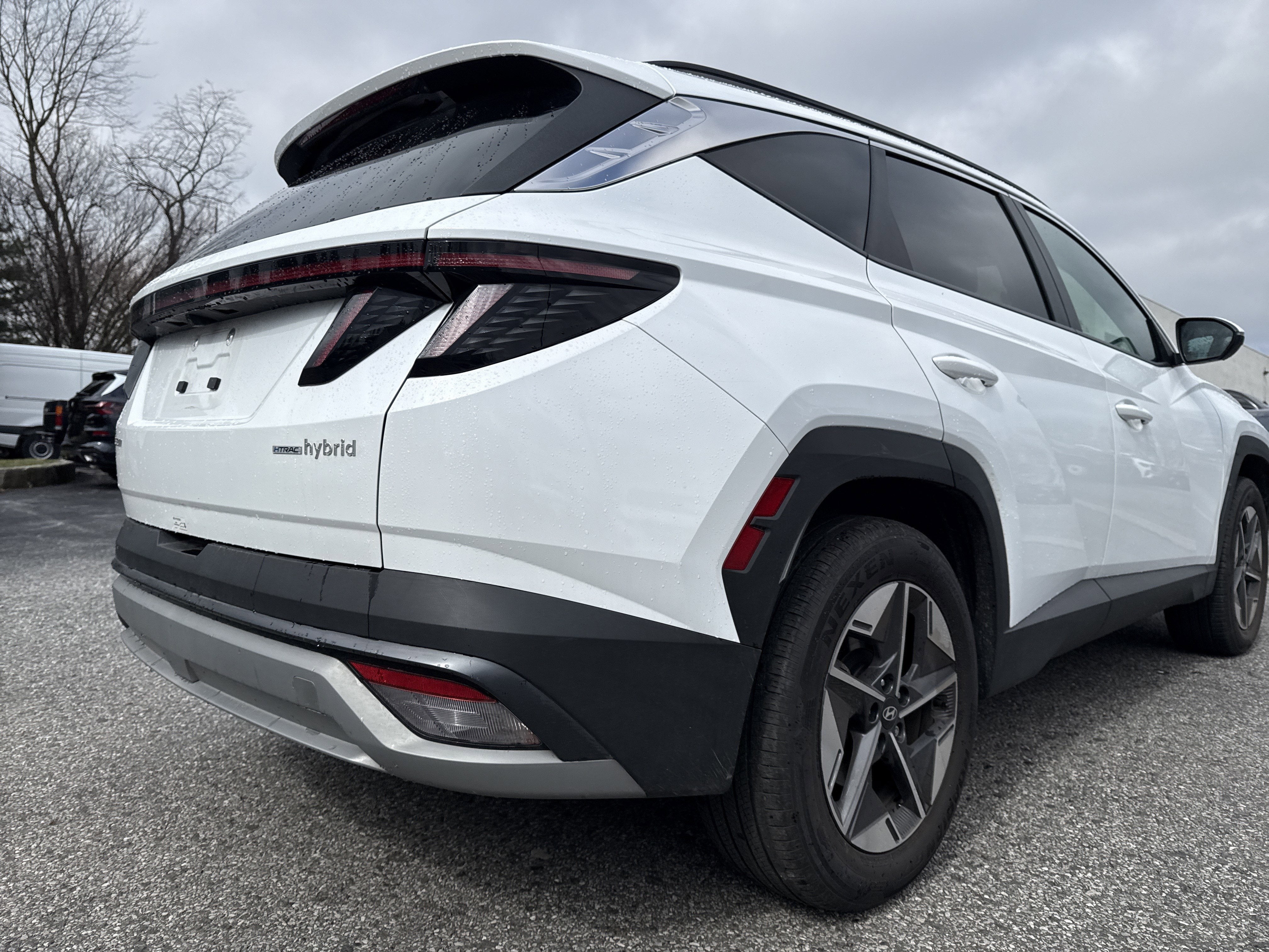 2025 Hyundai Tucson Hybrid Base