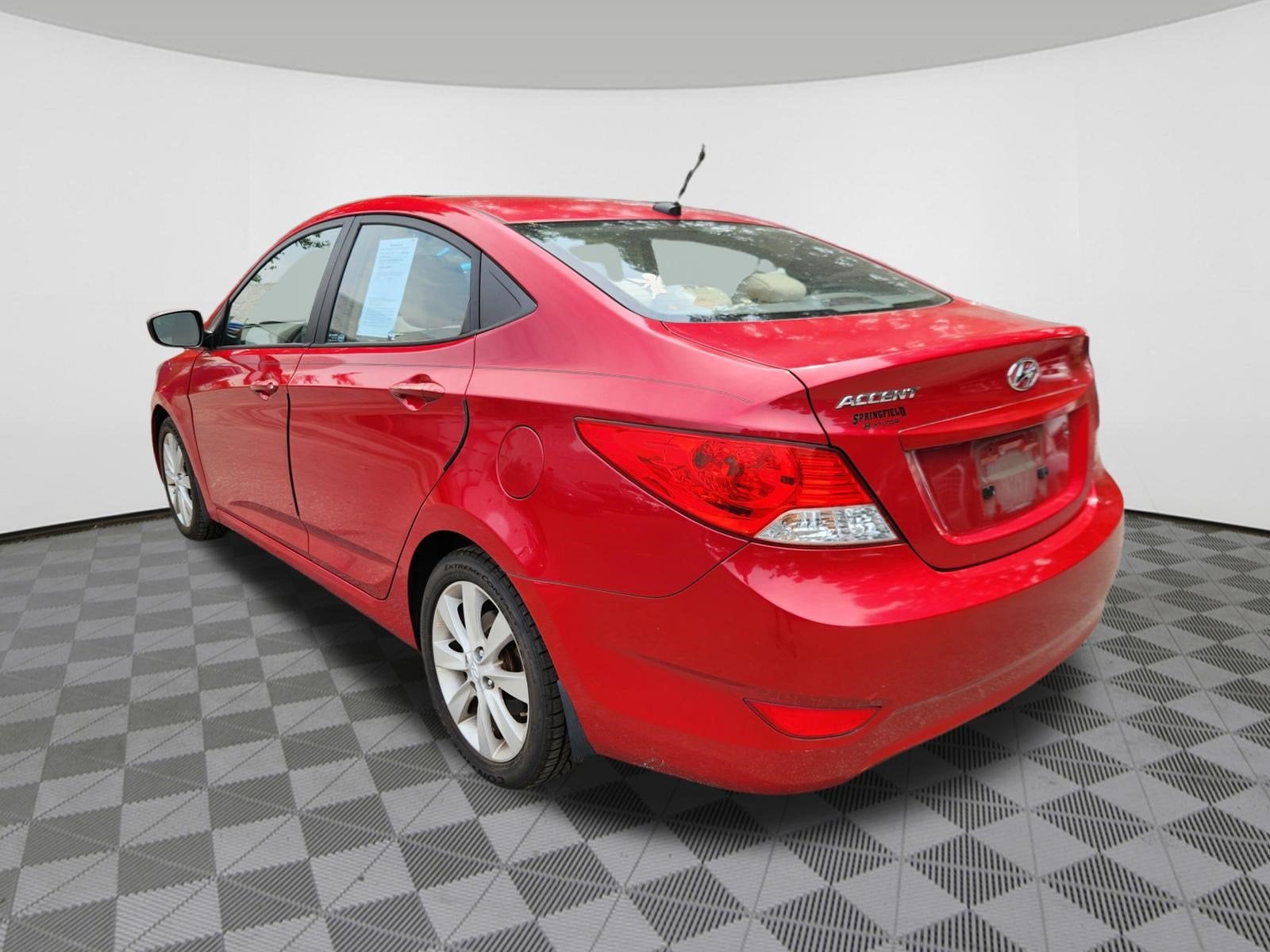 2013 Hyundai Accent GLS