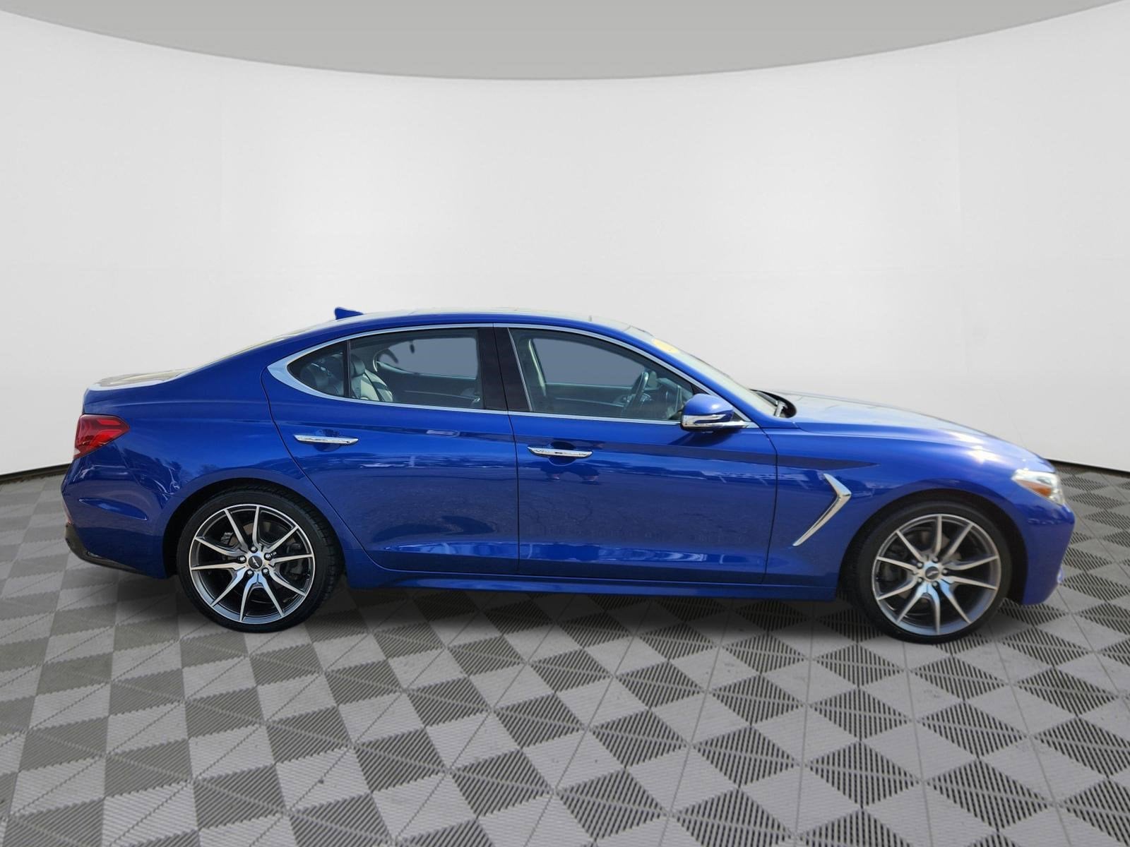 2021 Genesis G70 2.0T