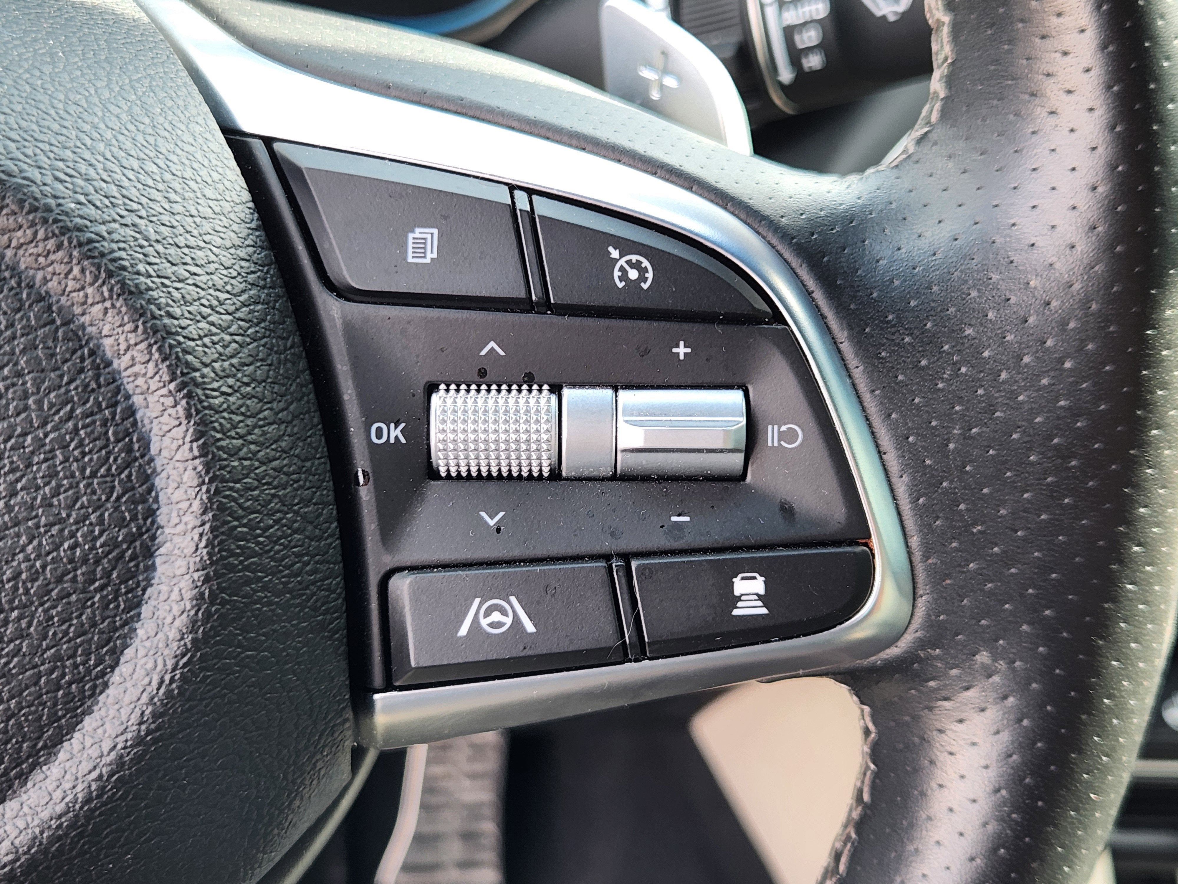 2023 Genesis G70 3.3T