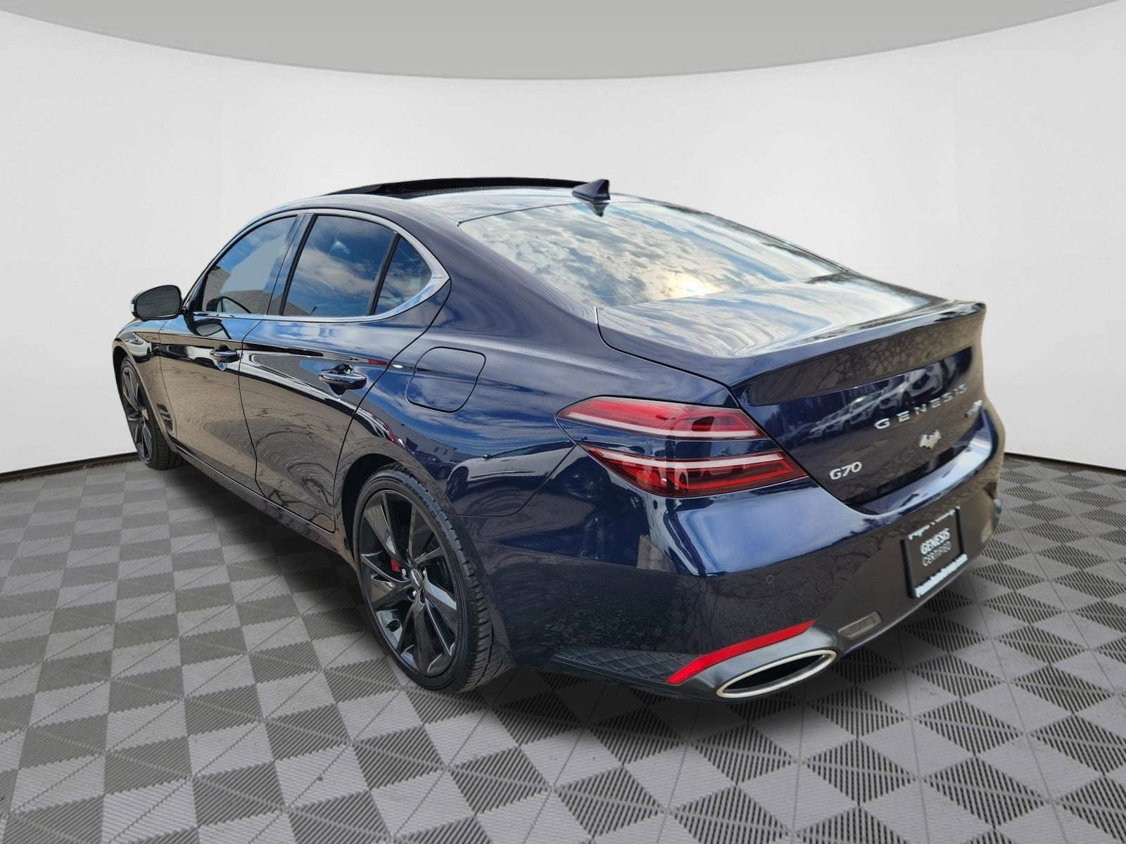 2023 Genesis G70 3.3T