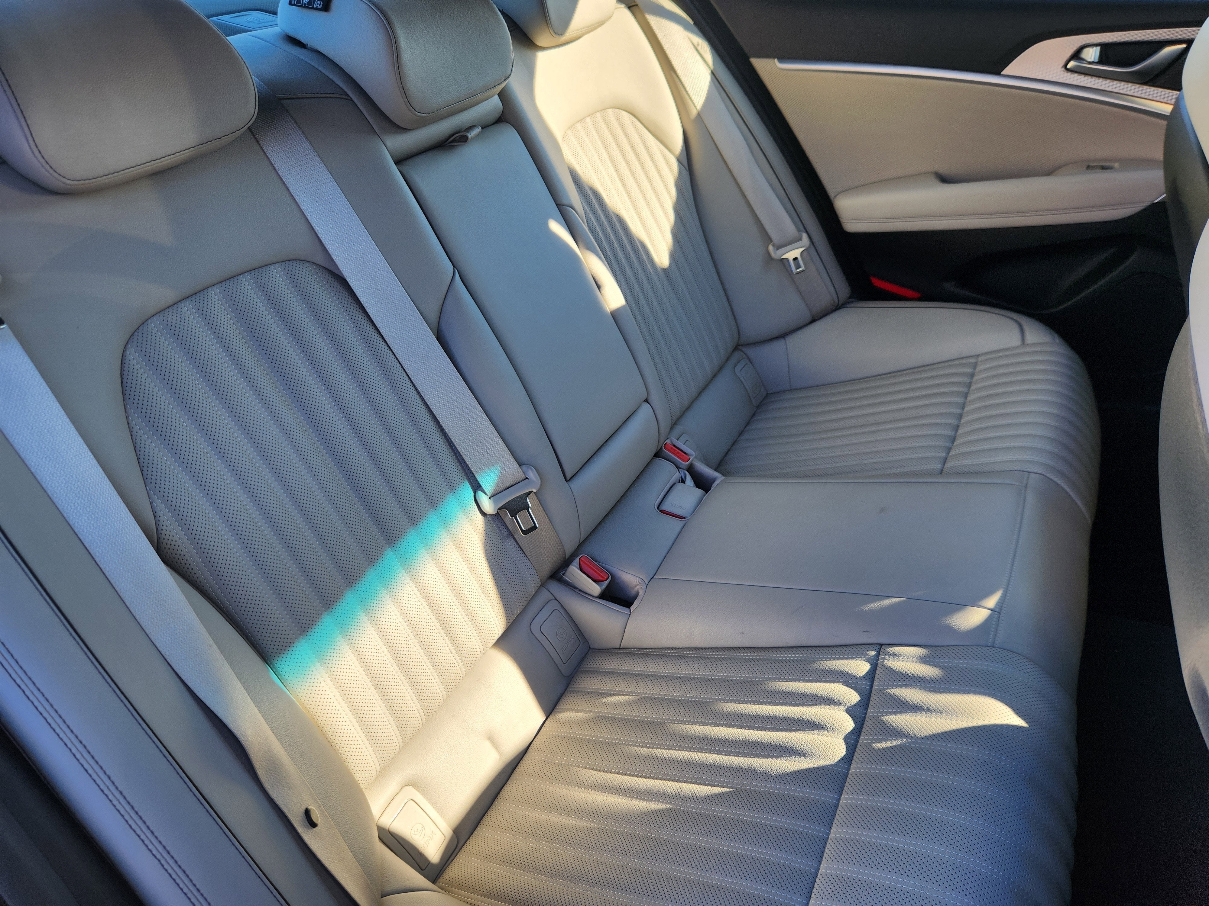 2023 Genesis G70 3.3T