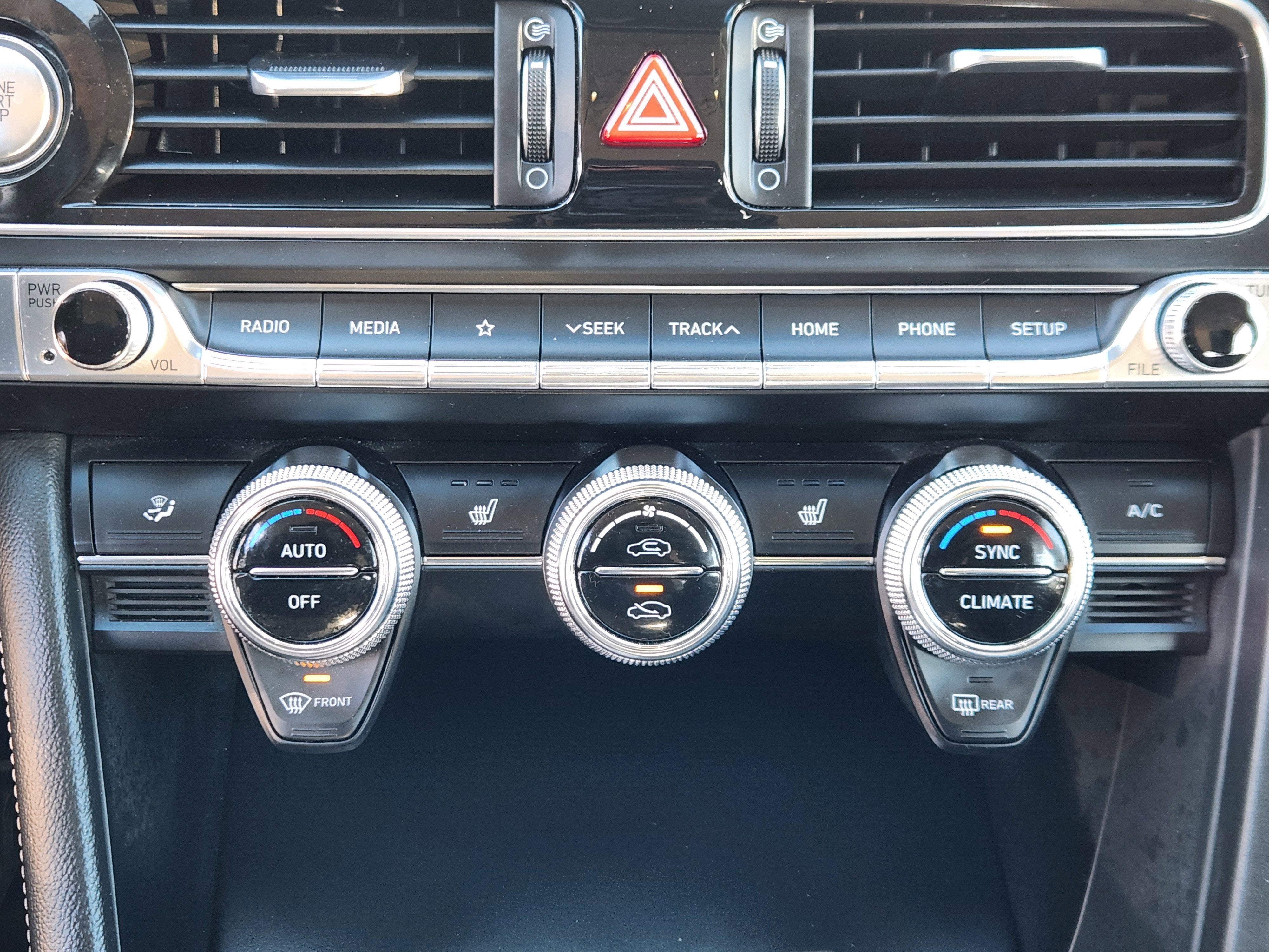 2020 Genesis G70 2.0T