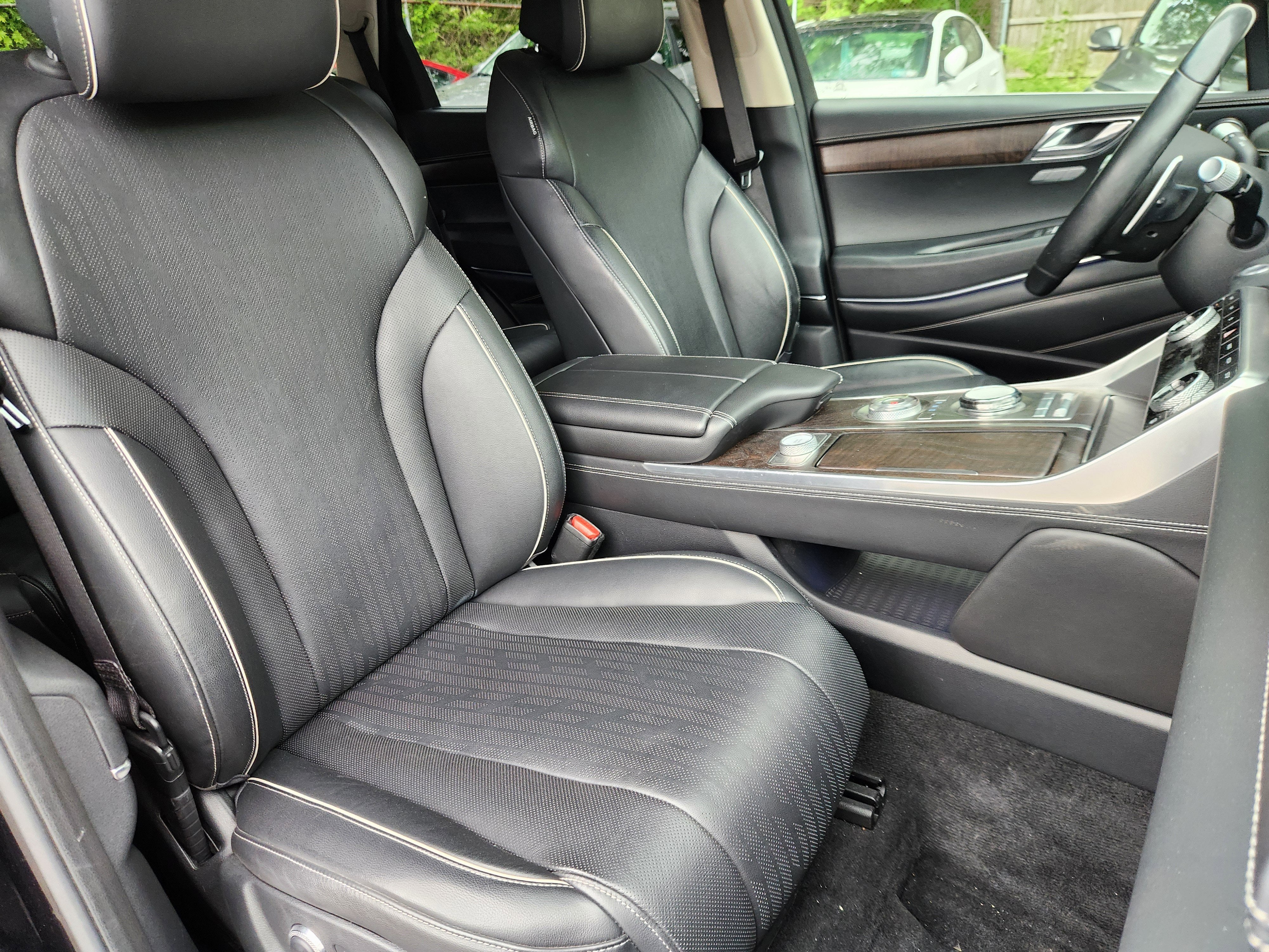 2023 Genesis GV80 Base