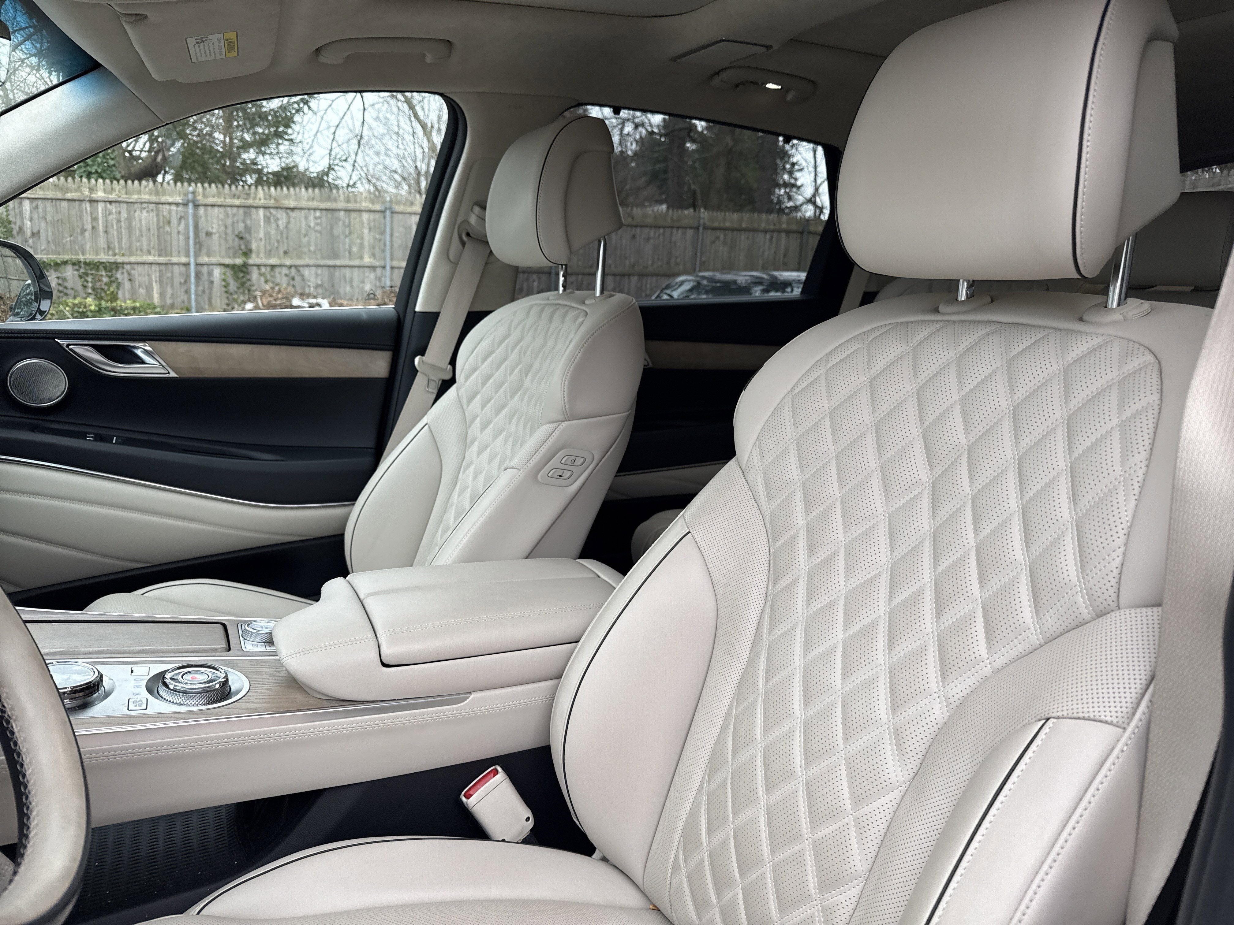 2024 Genesis GV80 Base