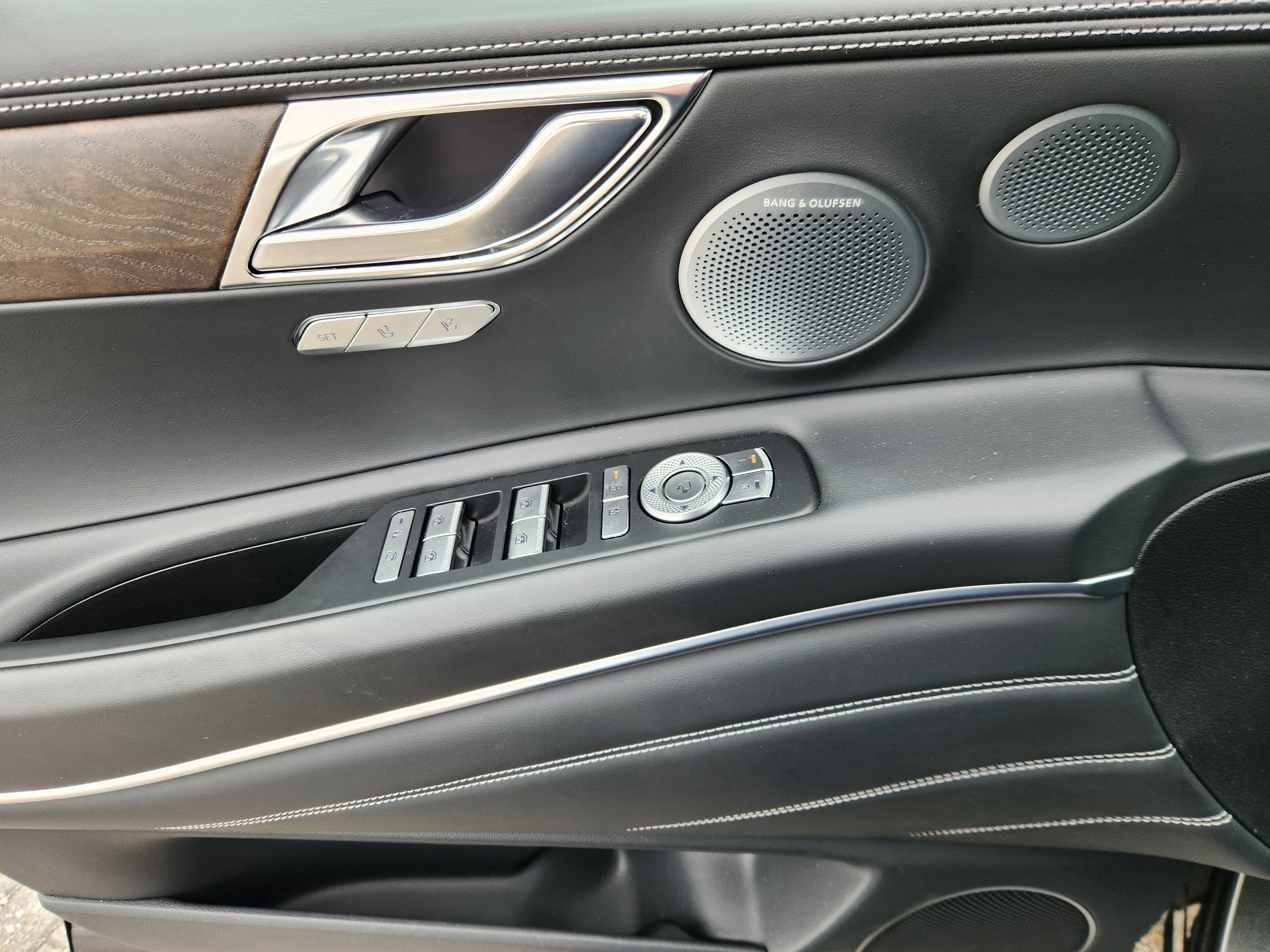 2025 Genesis GV80 Prestige