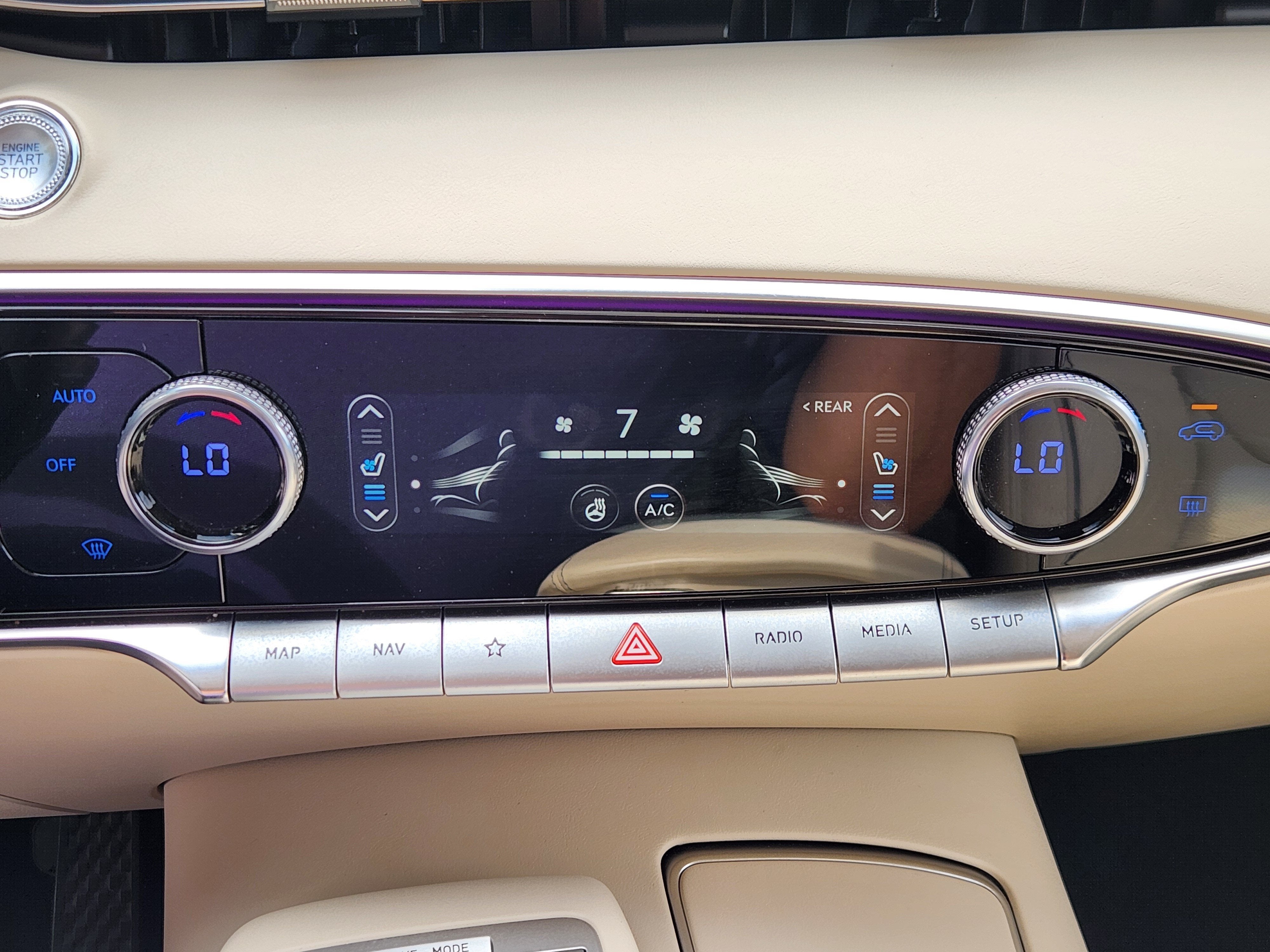 2022 Genesis GV70 2.5T