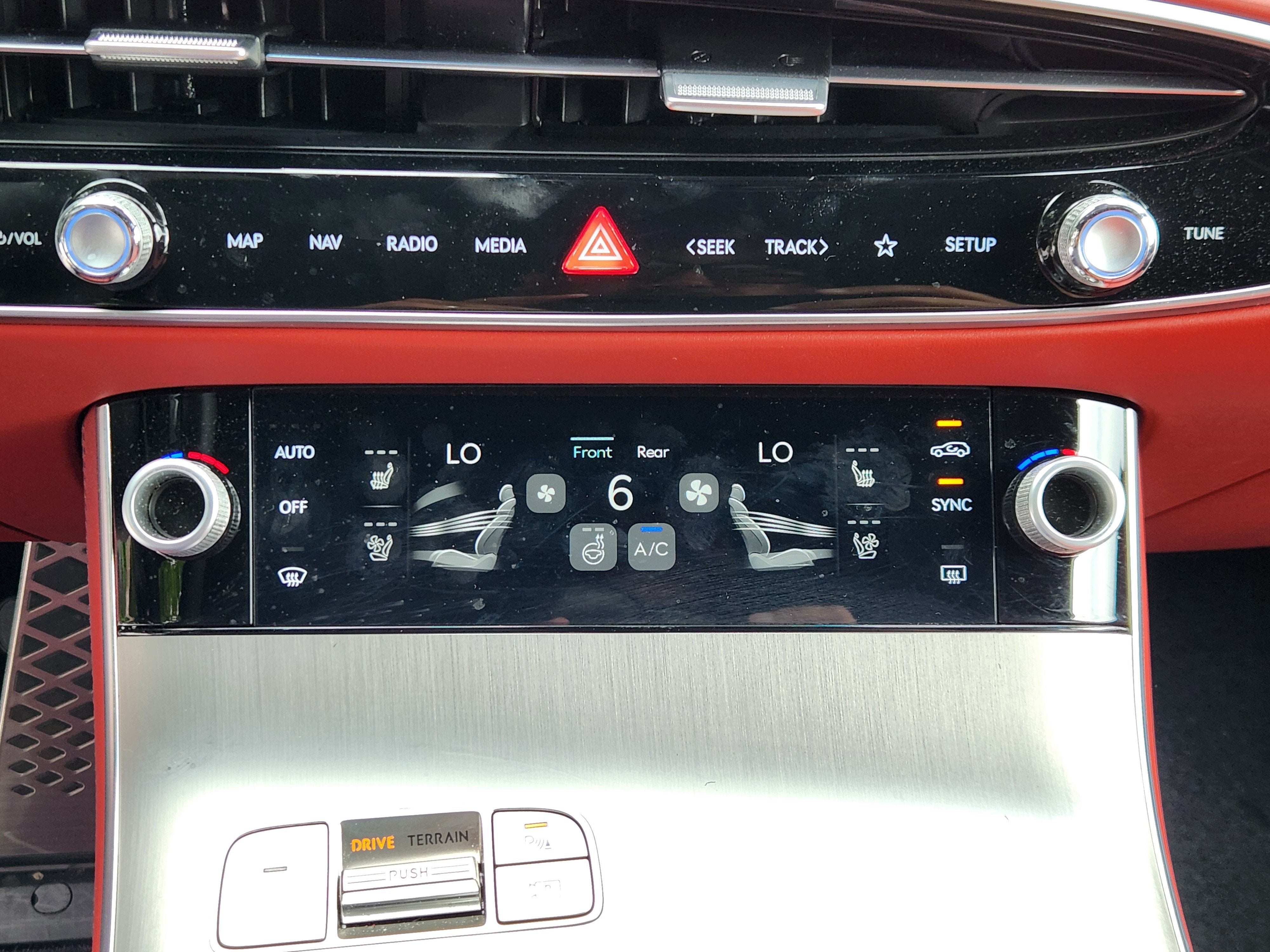 2026 Genesis GV70 3.5T Sport Advanced
