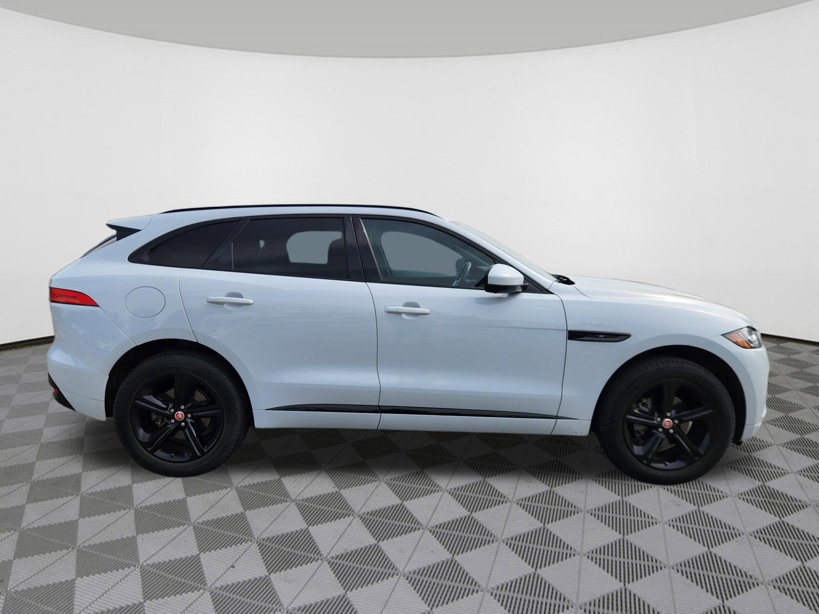 2020 Jaguar F-PACE 25t Checkered Flag Limited Edition