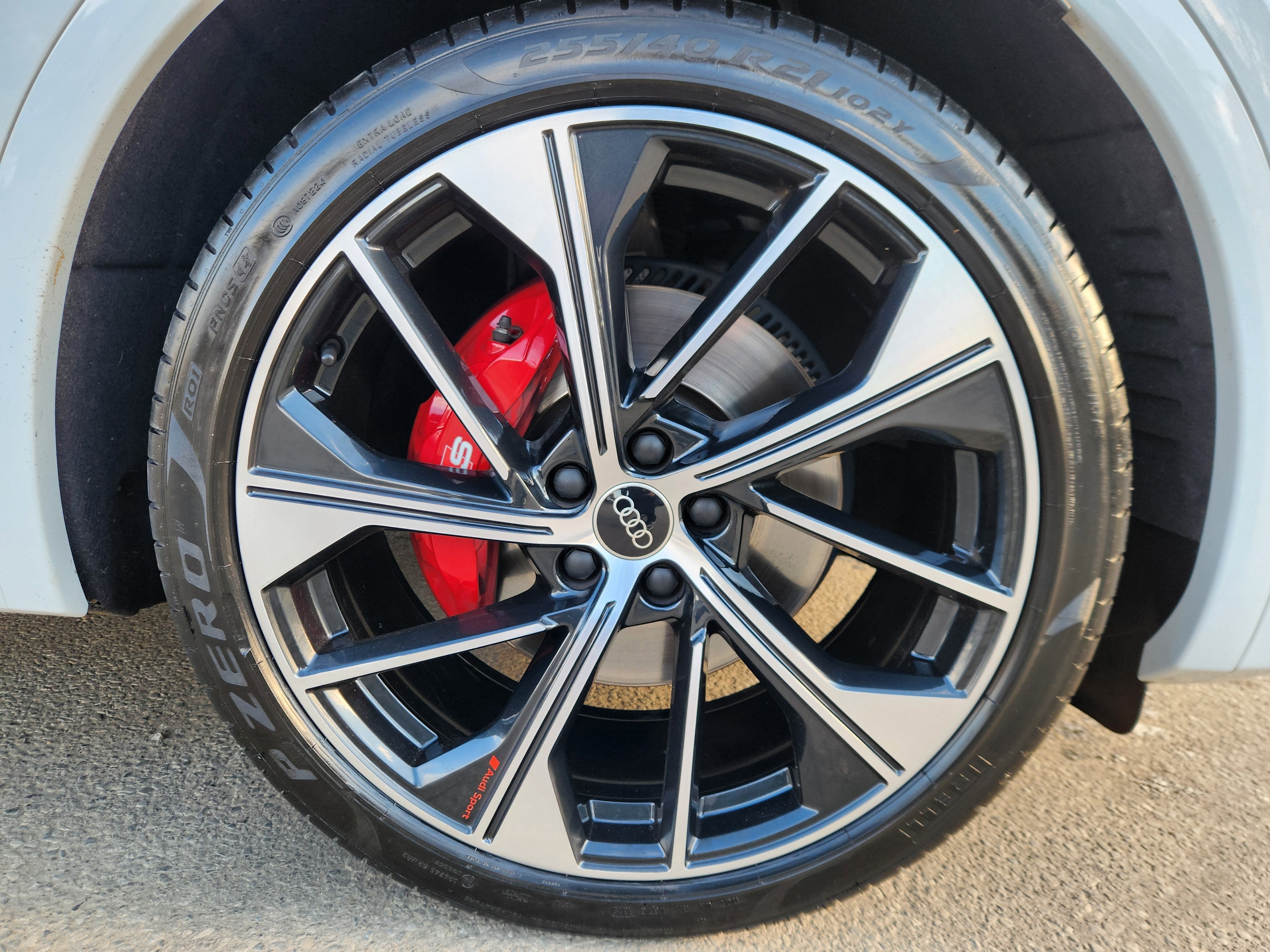 2024 Audi SQ5 Prestige