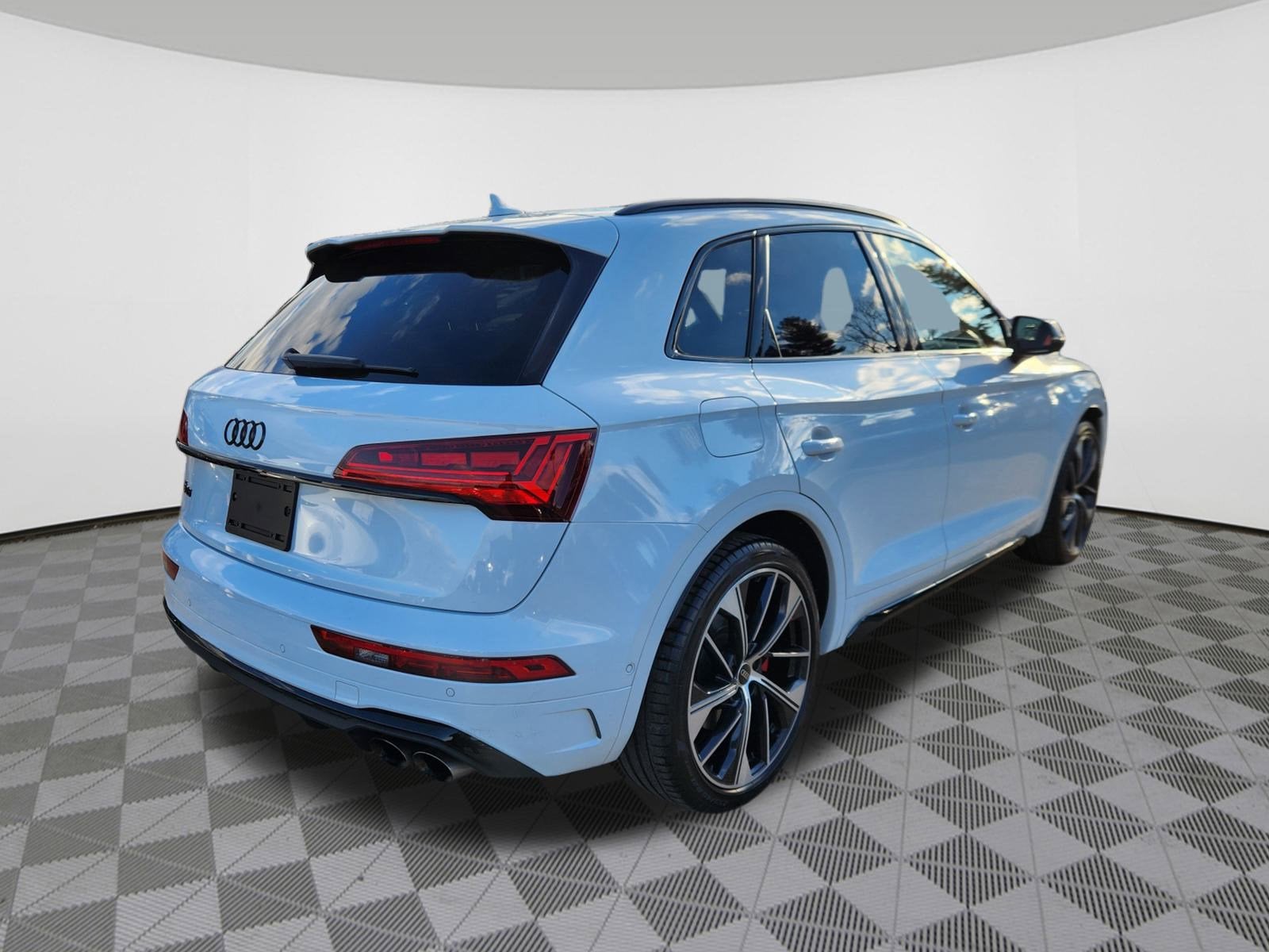 2024 Audi SQ5 Prestige