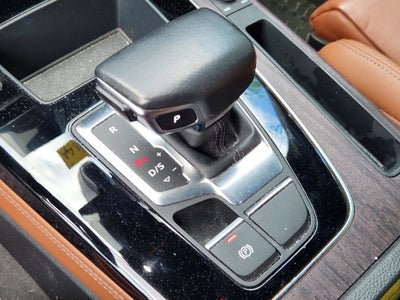 2022 Audi Q5 S line Premium Plus