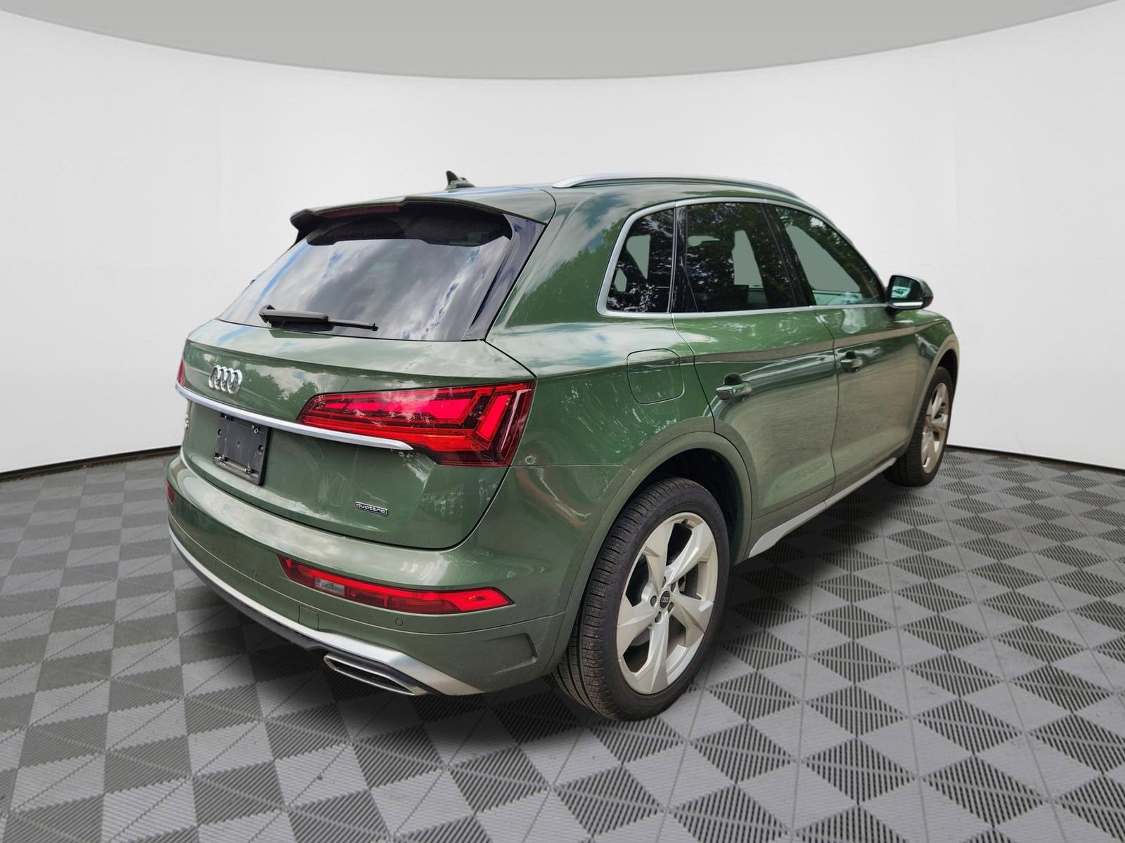 2022 Audi Q5 S line Premium Plus