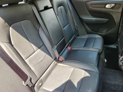 2019 Volvo XC40 Momentum