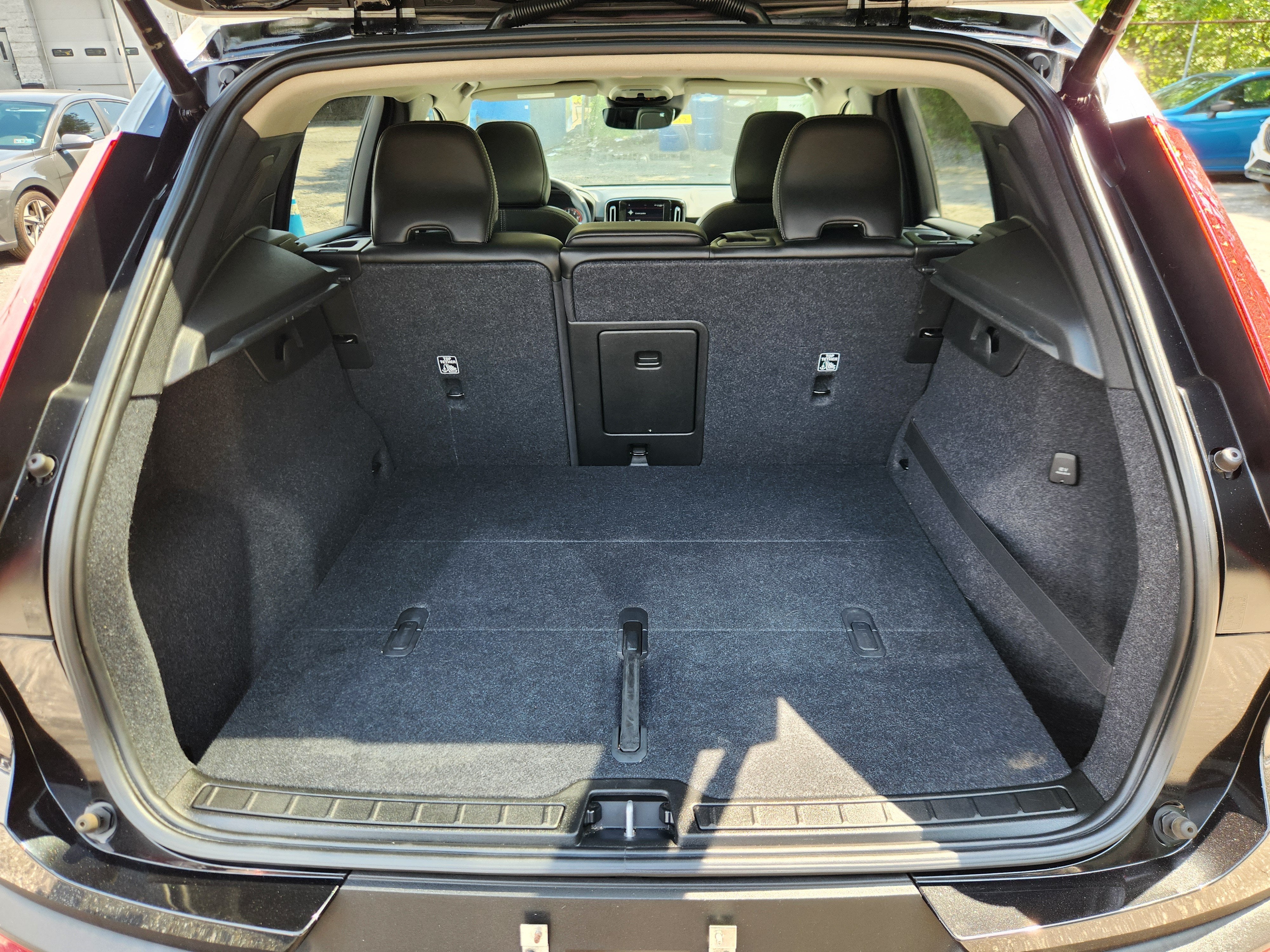 2019 Volvo XC40 Momentum