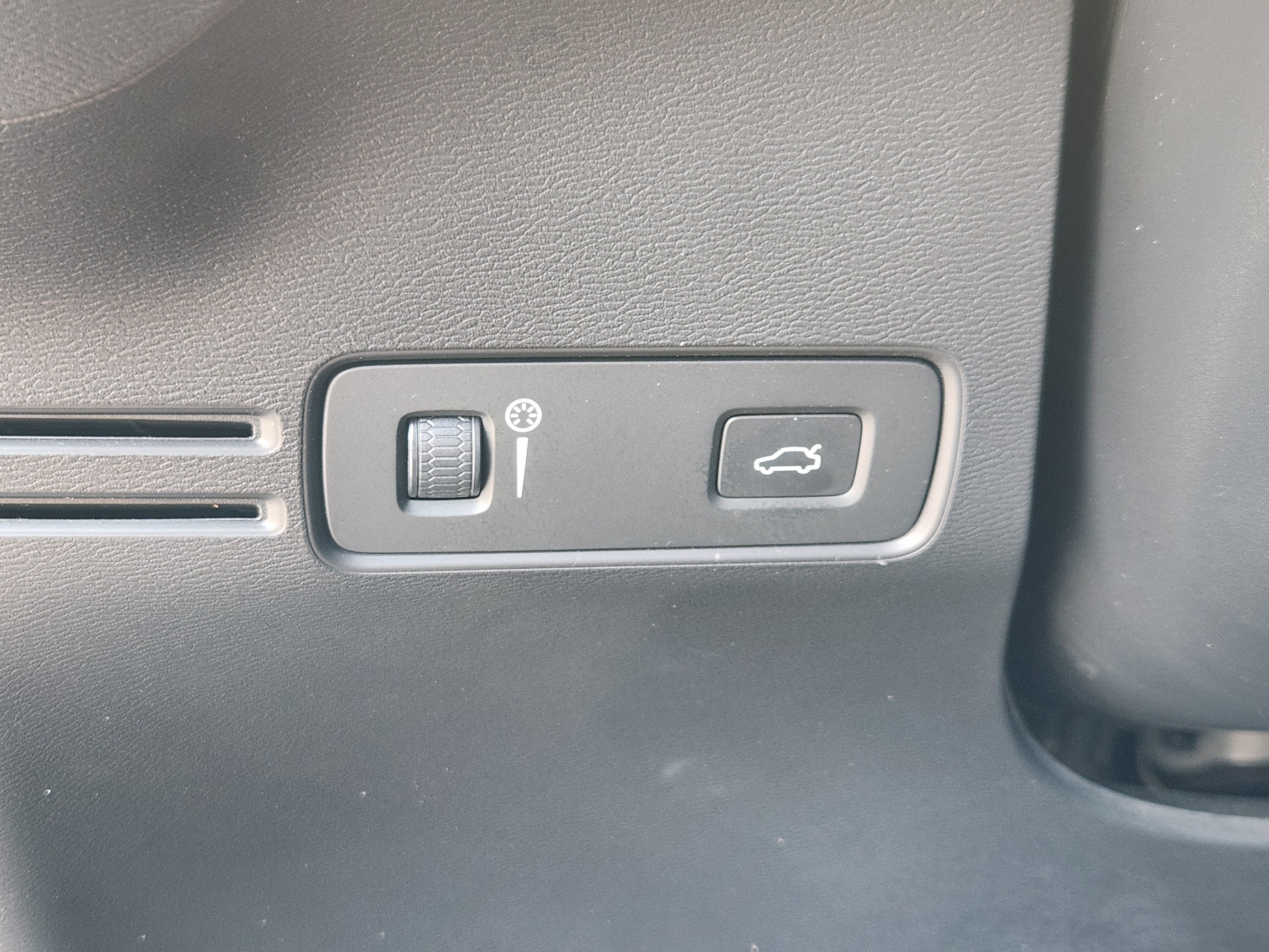2019 Volvo XC40 Momentum