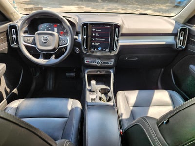 2019 Volvo XC40 Momentum