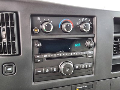 2014 GMC Savana Passenger LT