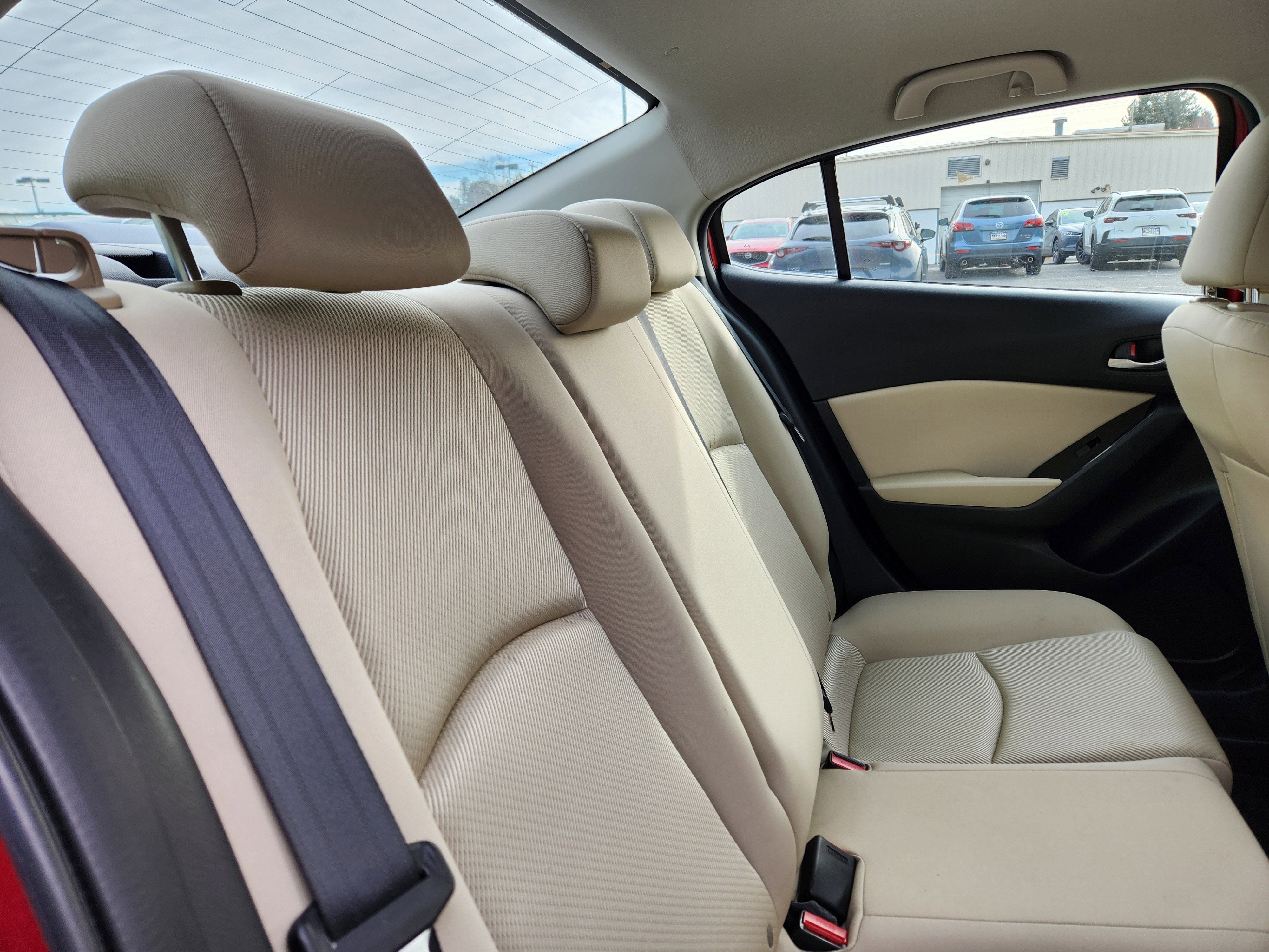 2018 Mazda Mazda3 4-Door Sport