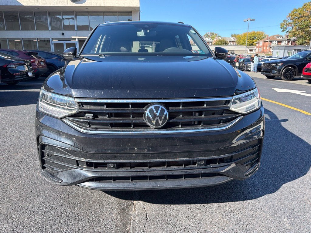 2024 Volkswagen Tiguan SE R-Line Black