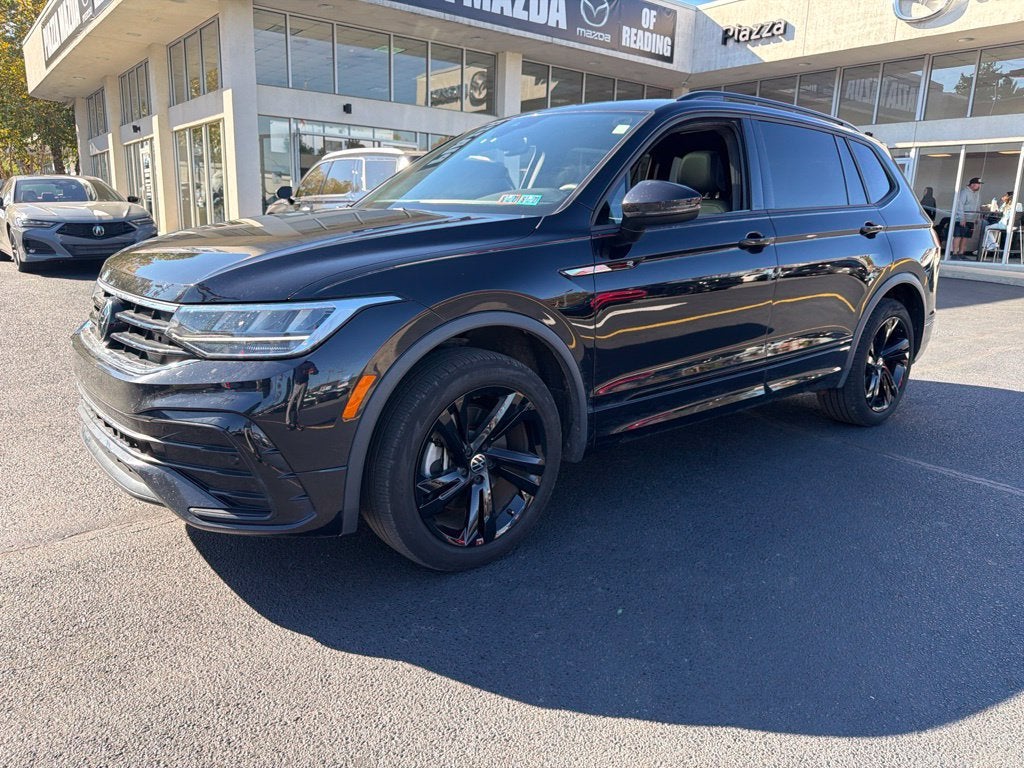 2024 Volkswagen Tiguan SE R-Line Black