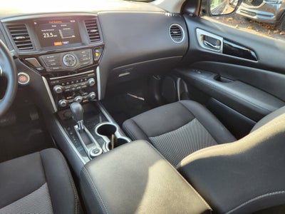 2019 Nissan Pathfinder SV