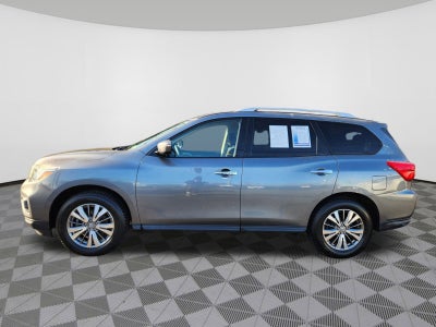 2019 Nissan Pathfinder SV