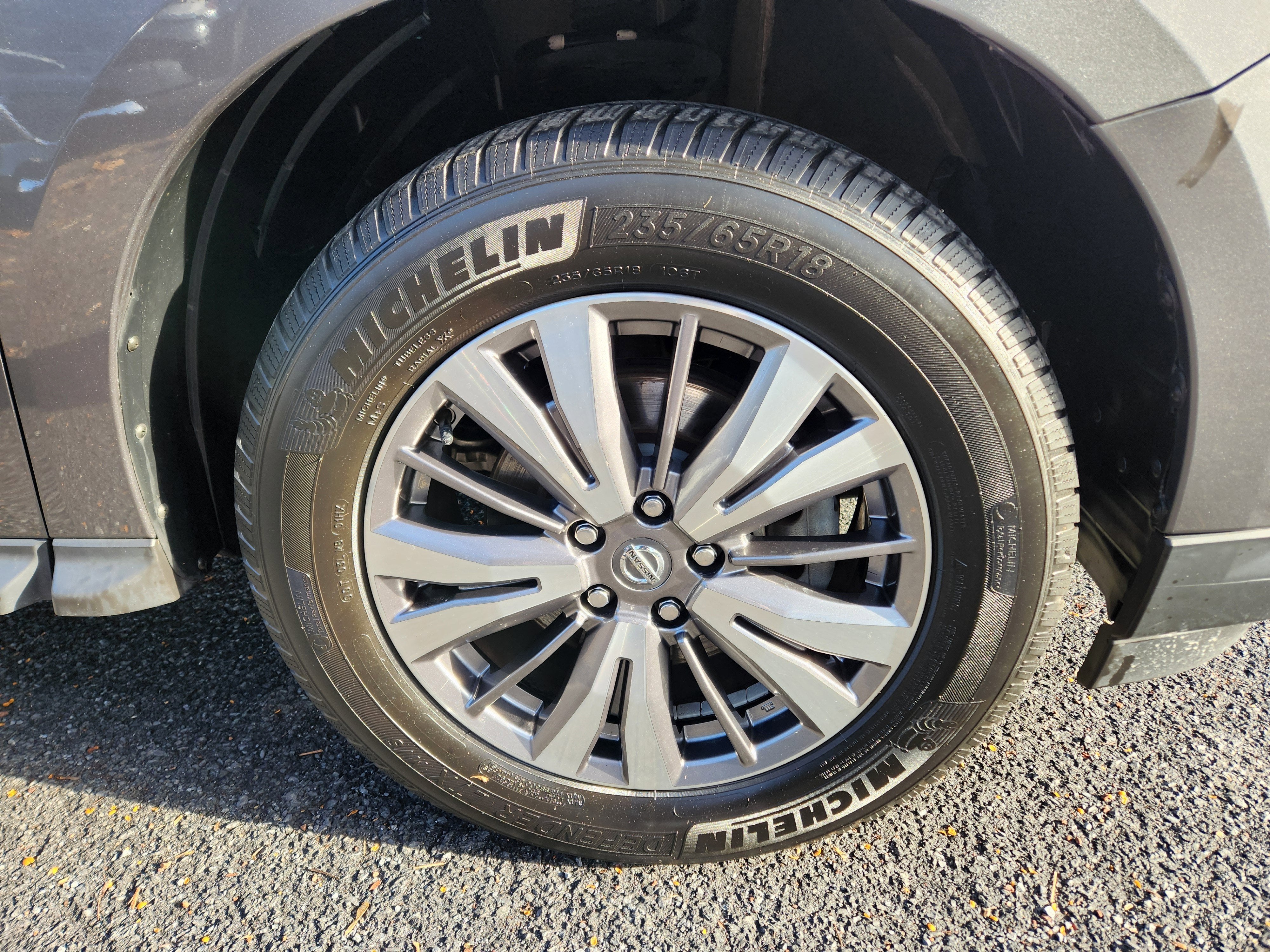 2019 Nissan Pathfinder SV