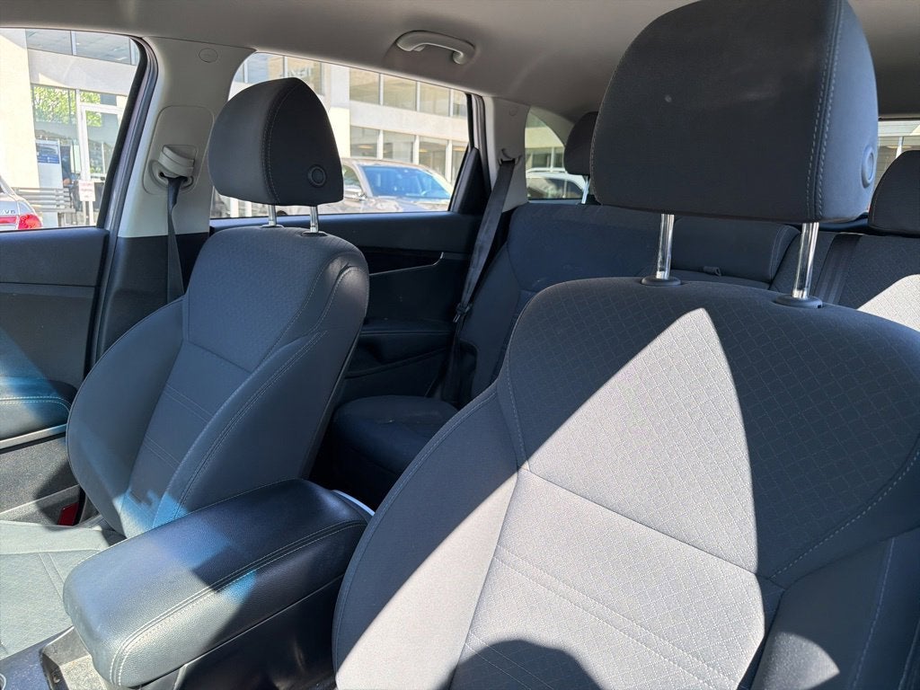2019 Kia Sorento S V6